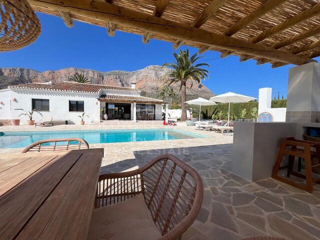 Completely Renovated Villa in the Hermitage of Jávea