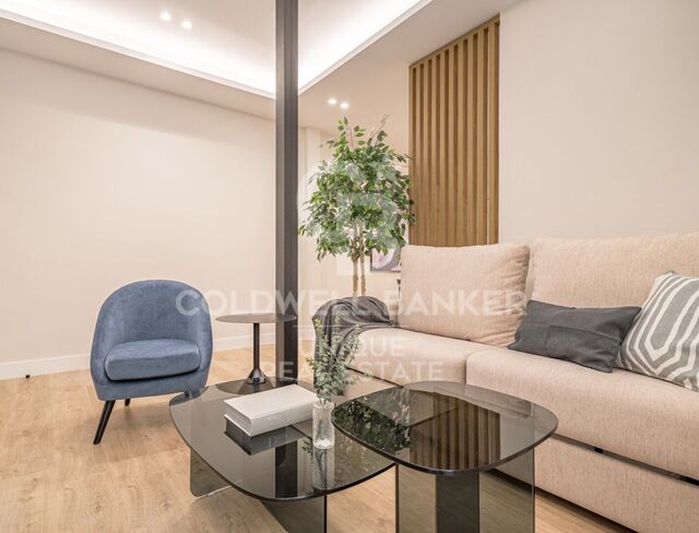 Flat for sale of 72m2 with 2 bedrooms in Salamanca, Goya, Madrid .