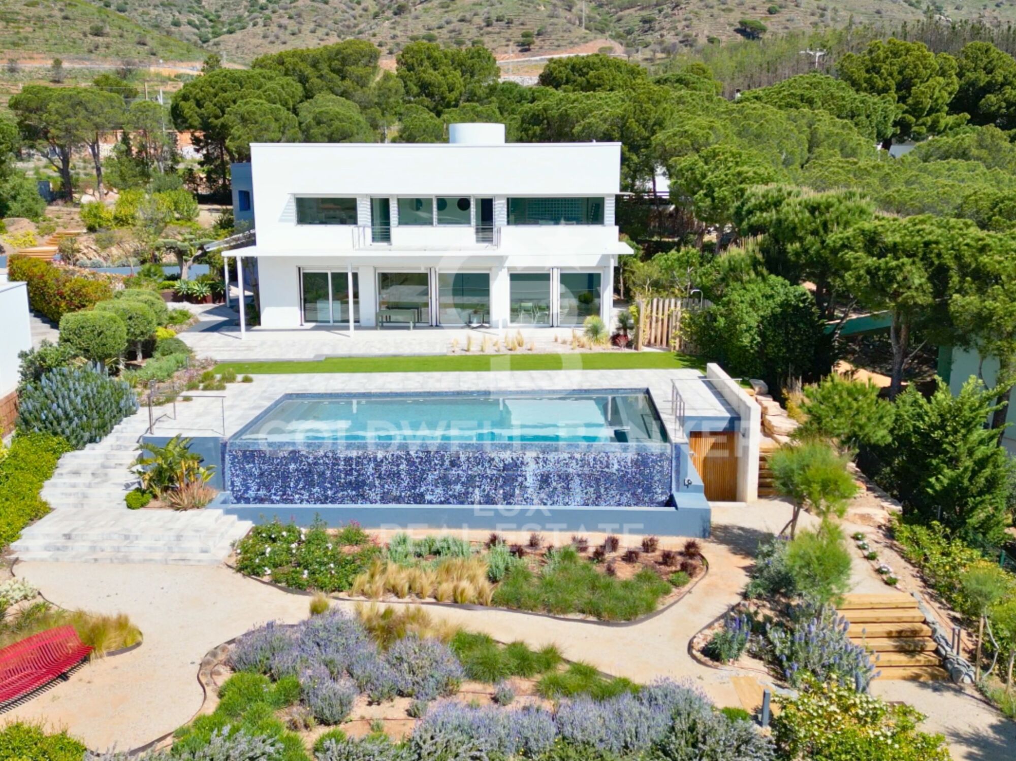 Luxury waterfront property on the Costa Brava