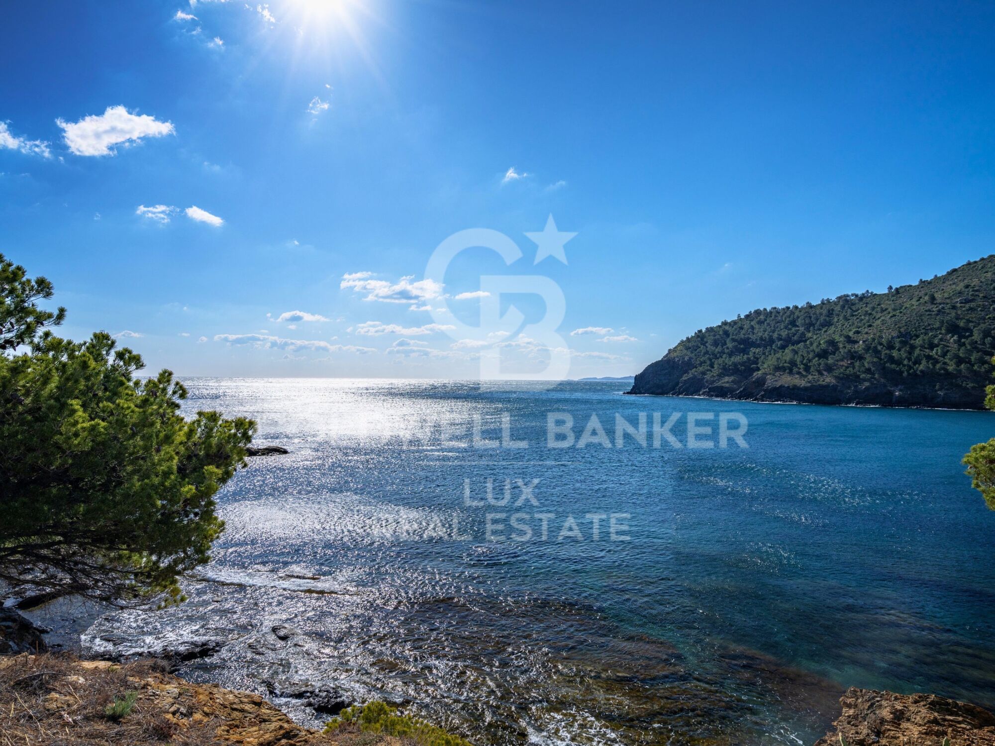 Luxury waterfront property on the Costa Brava