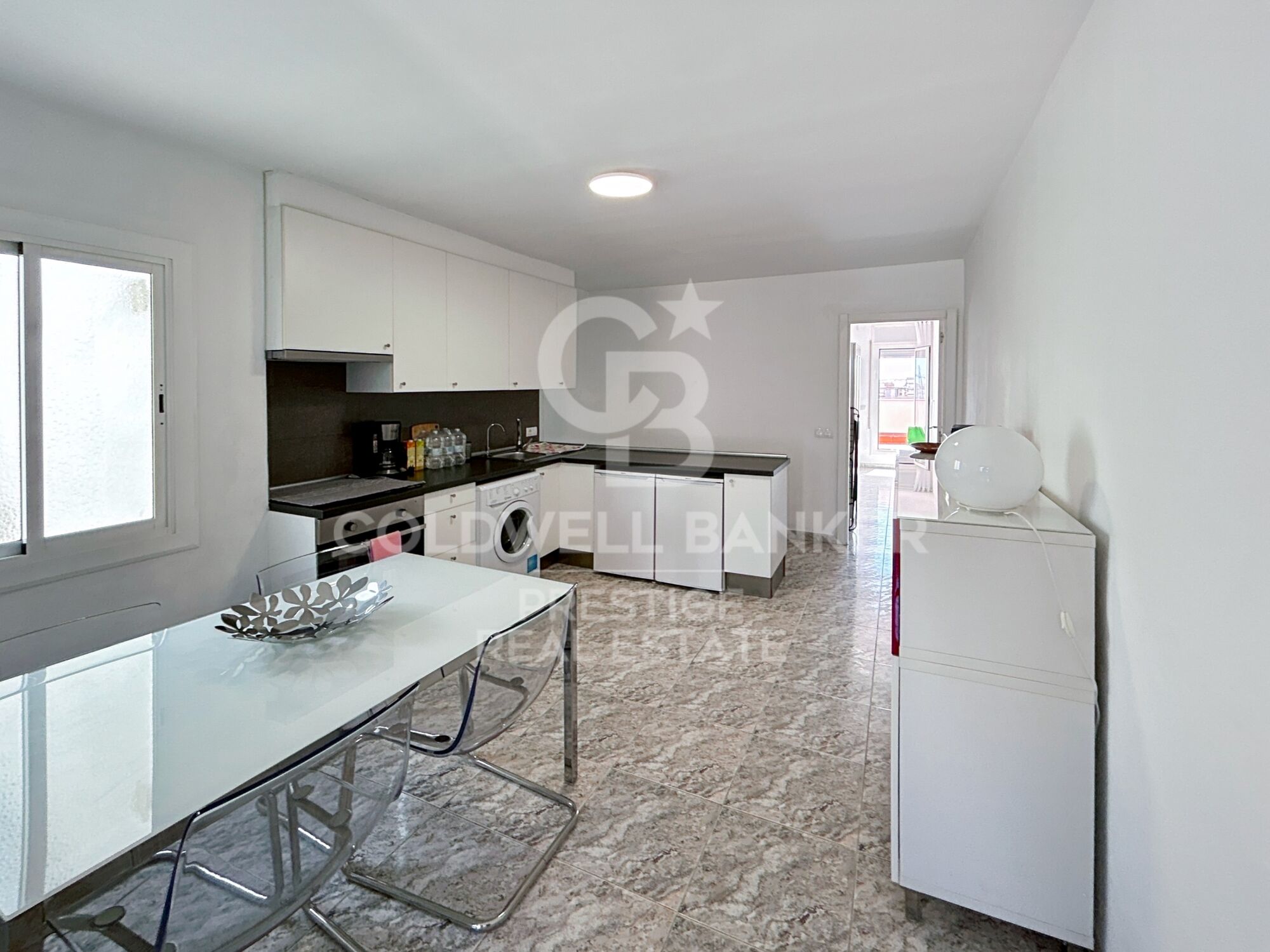 Penthouse with tourist license right next to CampNou