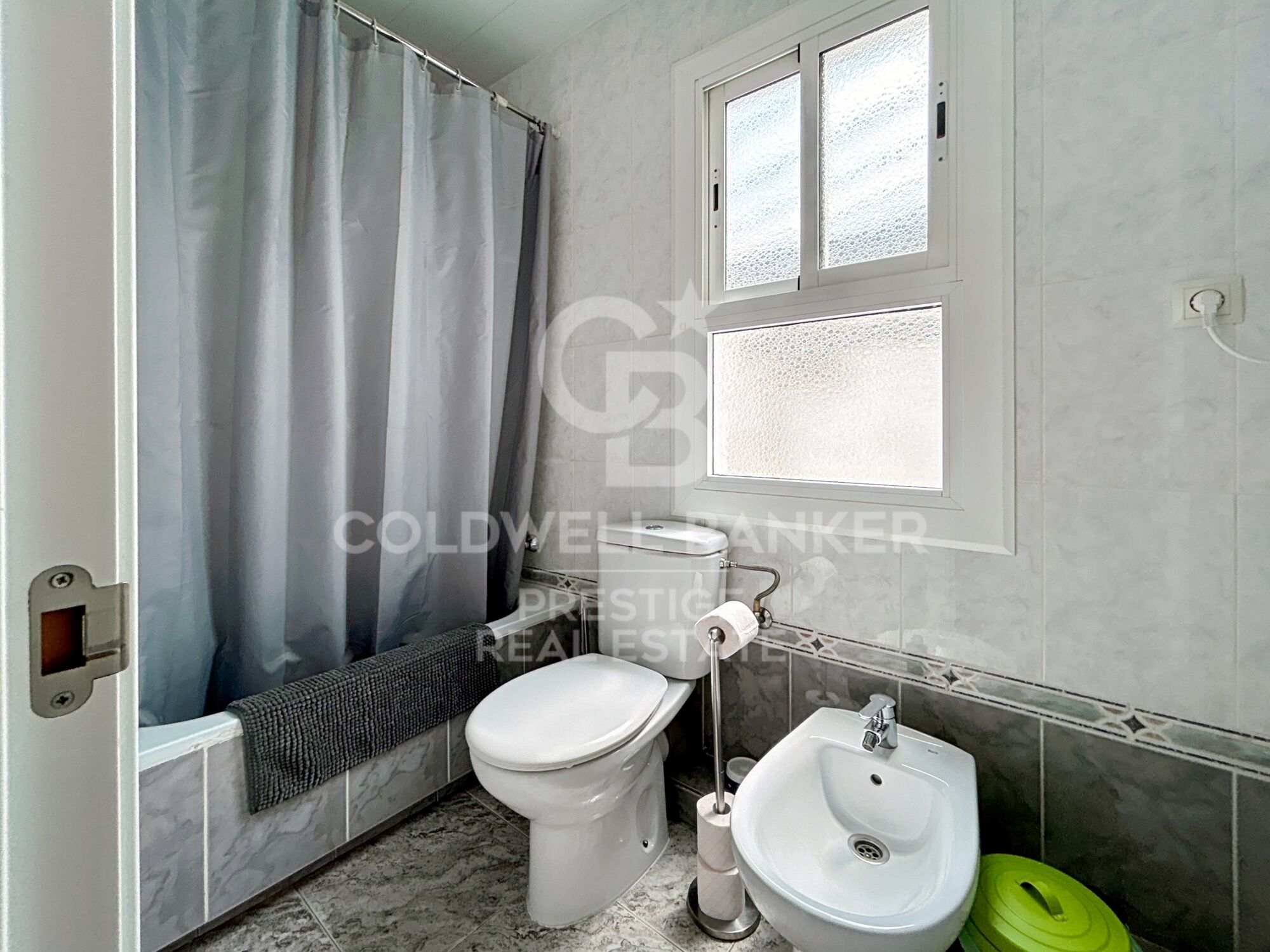 Penthouse with tourist license right next to CampNou