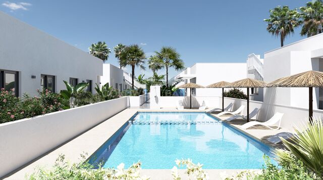 Exclusive Townhouses with Pool just a step away from the Sea in Els Poblets