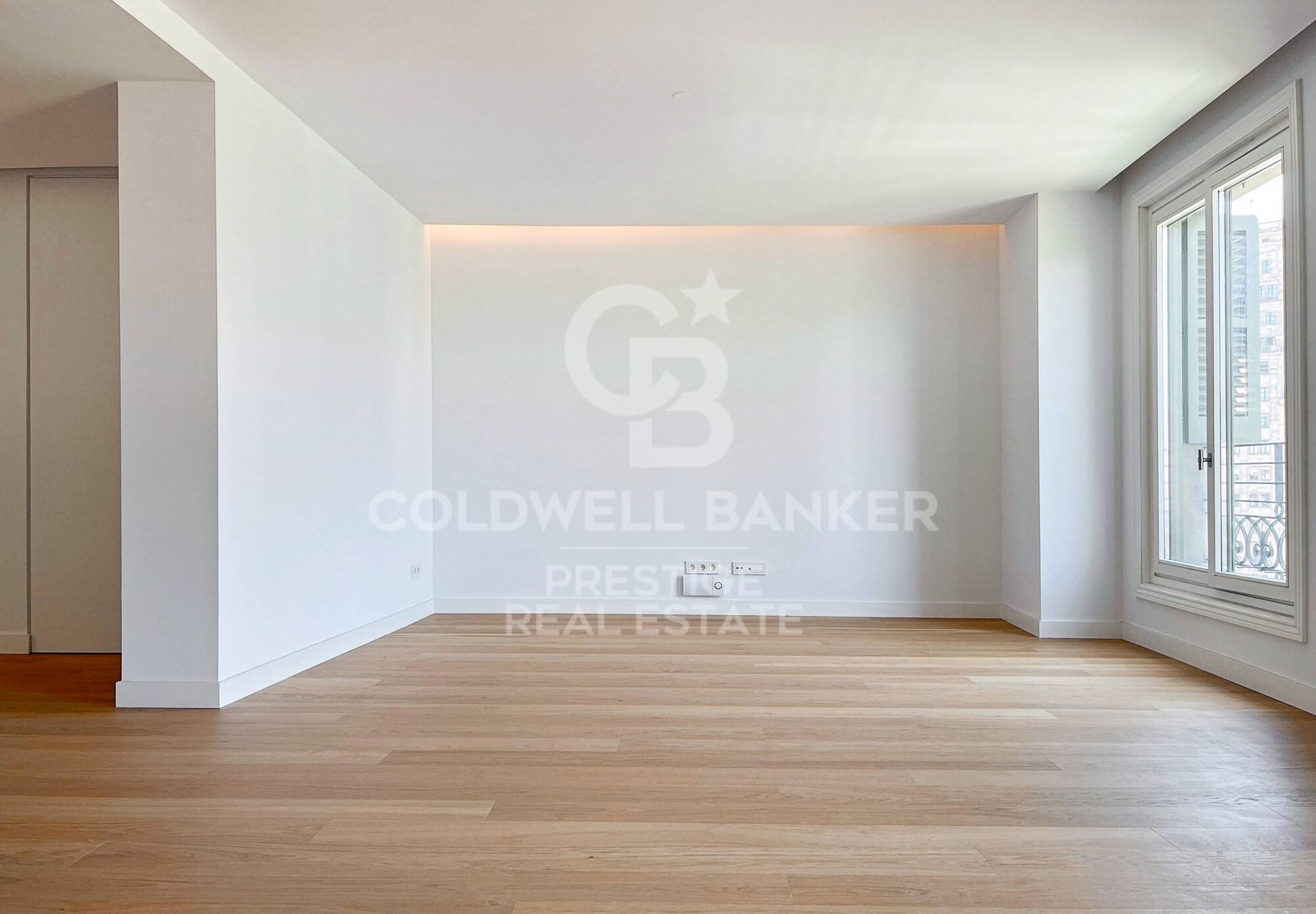 Appartement à vendre de 4 chambres avec balcon