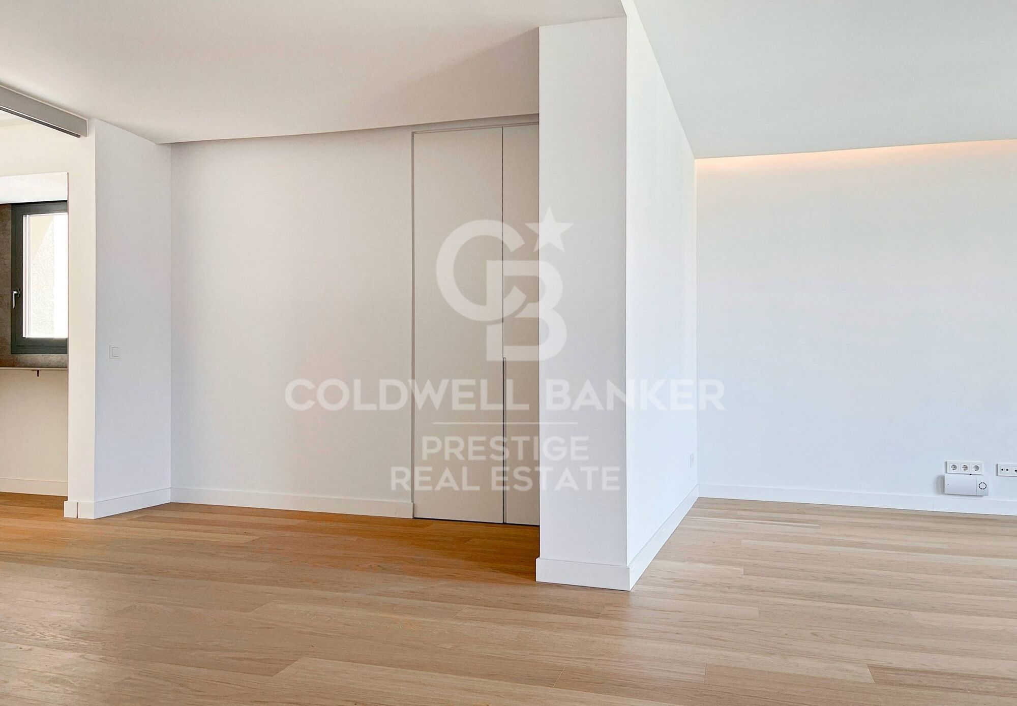 Appartement à vendre de 4 chambres avec balcon