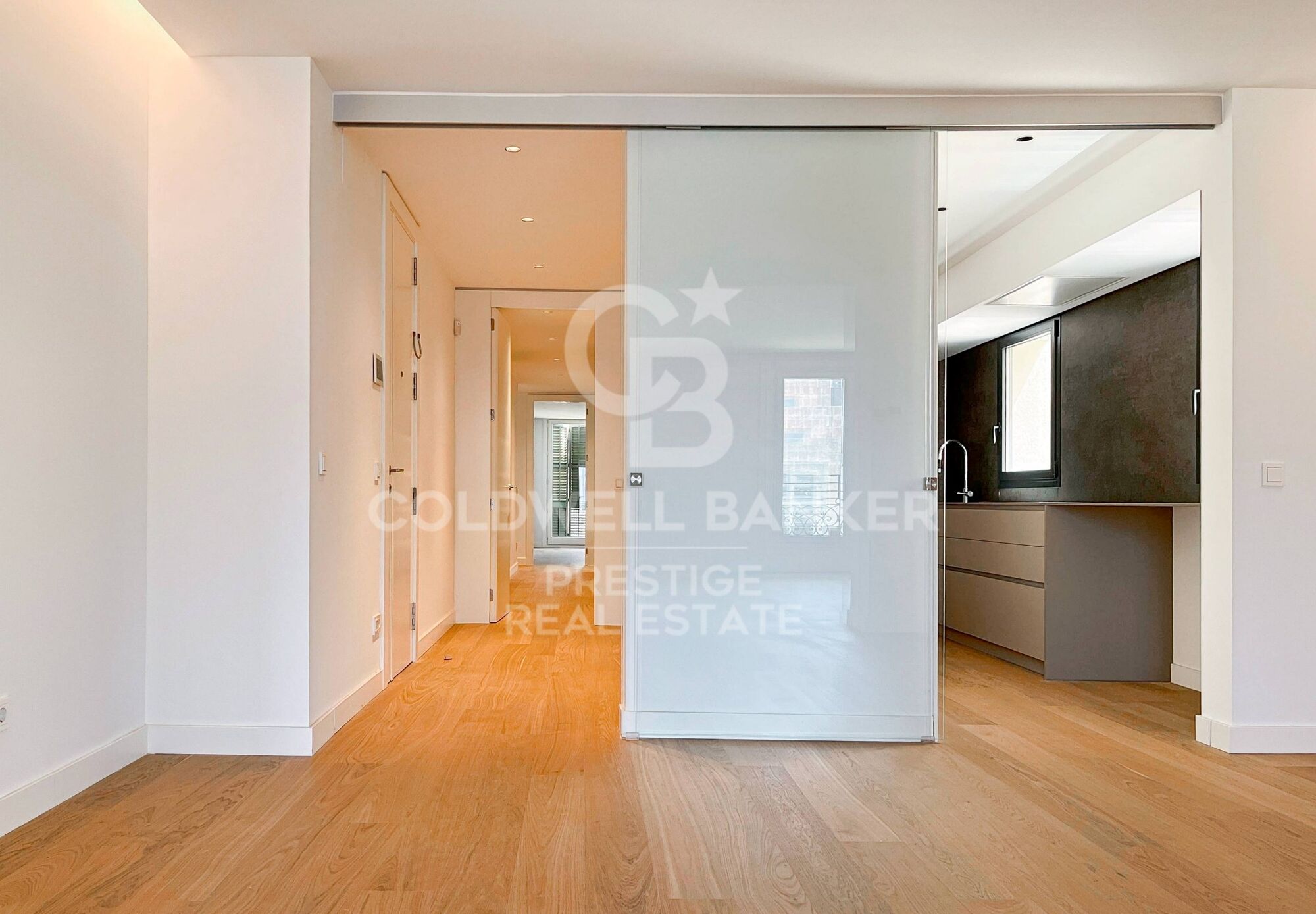 Appartement à vendre de 4 chambres avec balcon