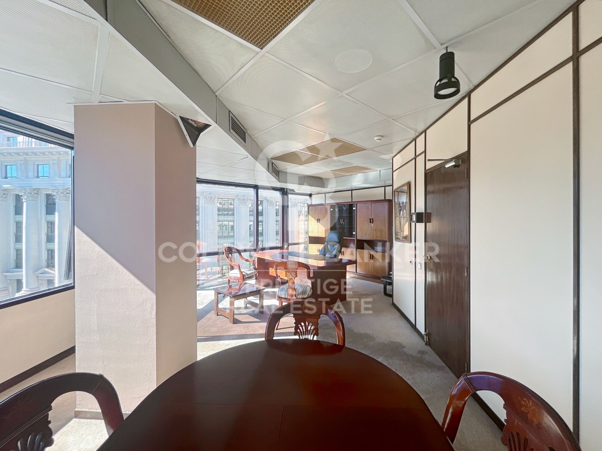 En venta oficina de representación con vistas en Paseo de Gracia