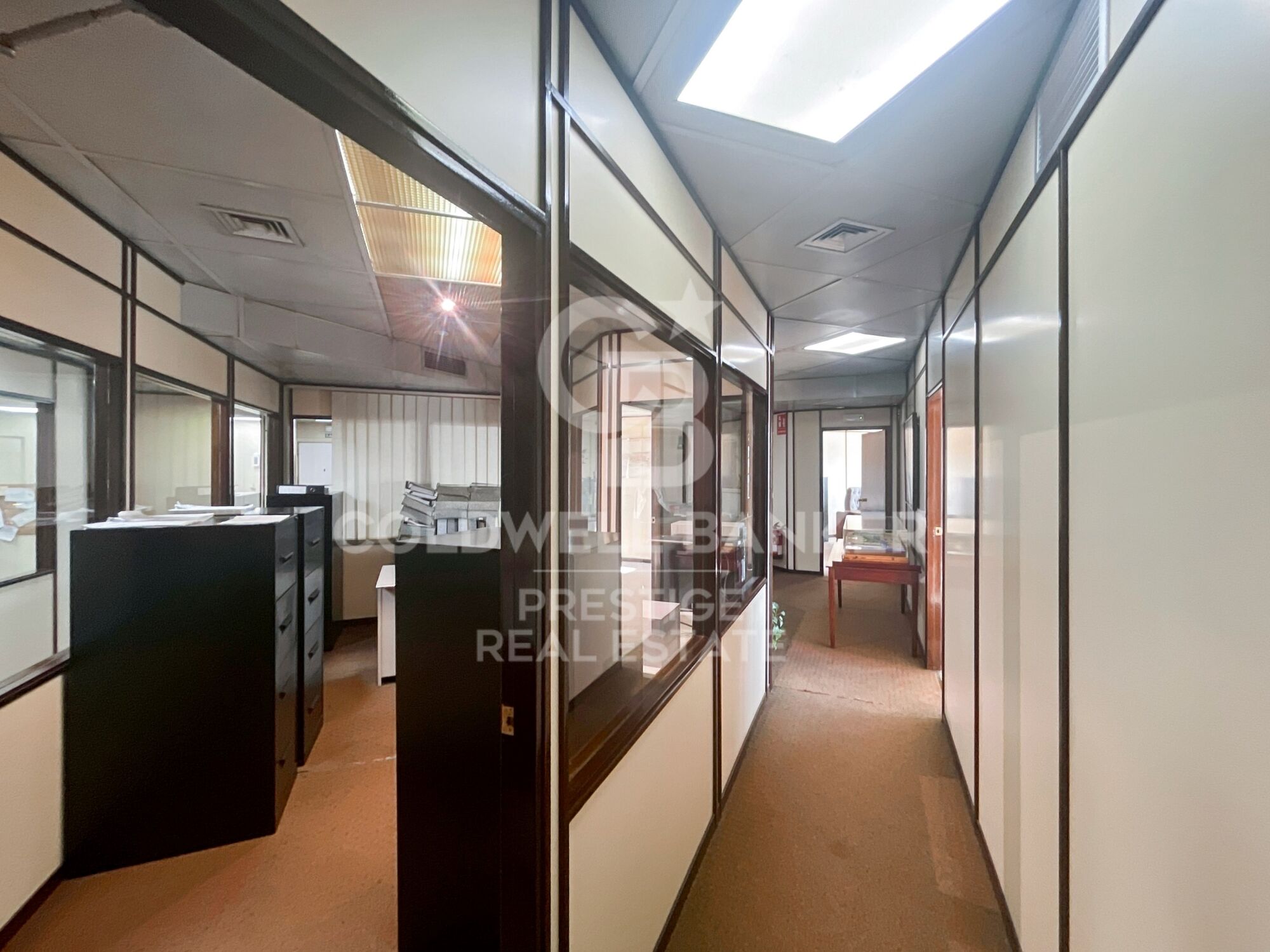 A vendre bureau de représentation avec vue sur le Paseo de Gracia.