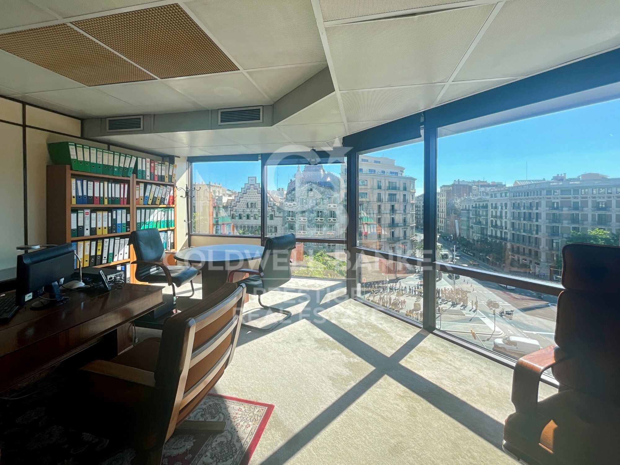 En venta oficina de representación con vistas en Paseo de Gracia