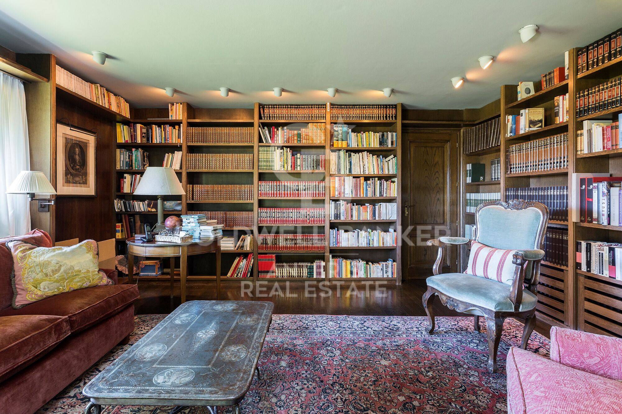 Wonderful villa with green areas in prestigious Pedralbes