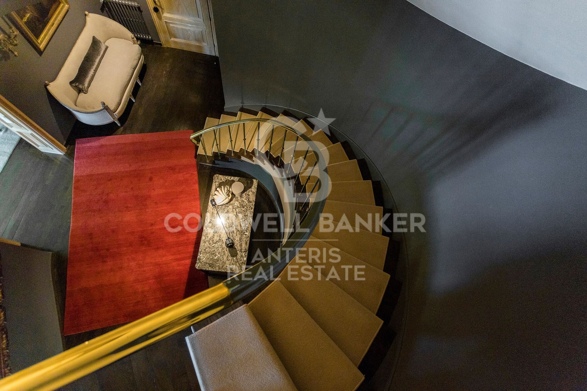 Wonderful villa with green areas in prestigious Pedralbes