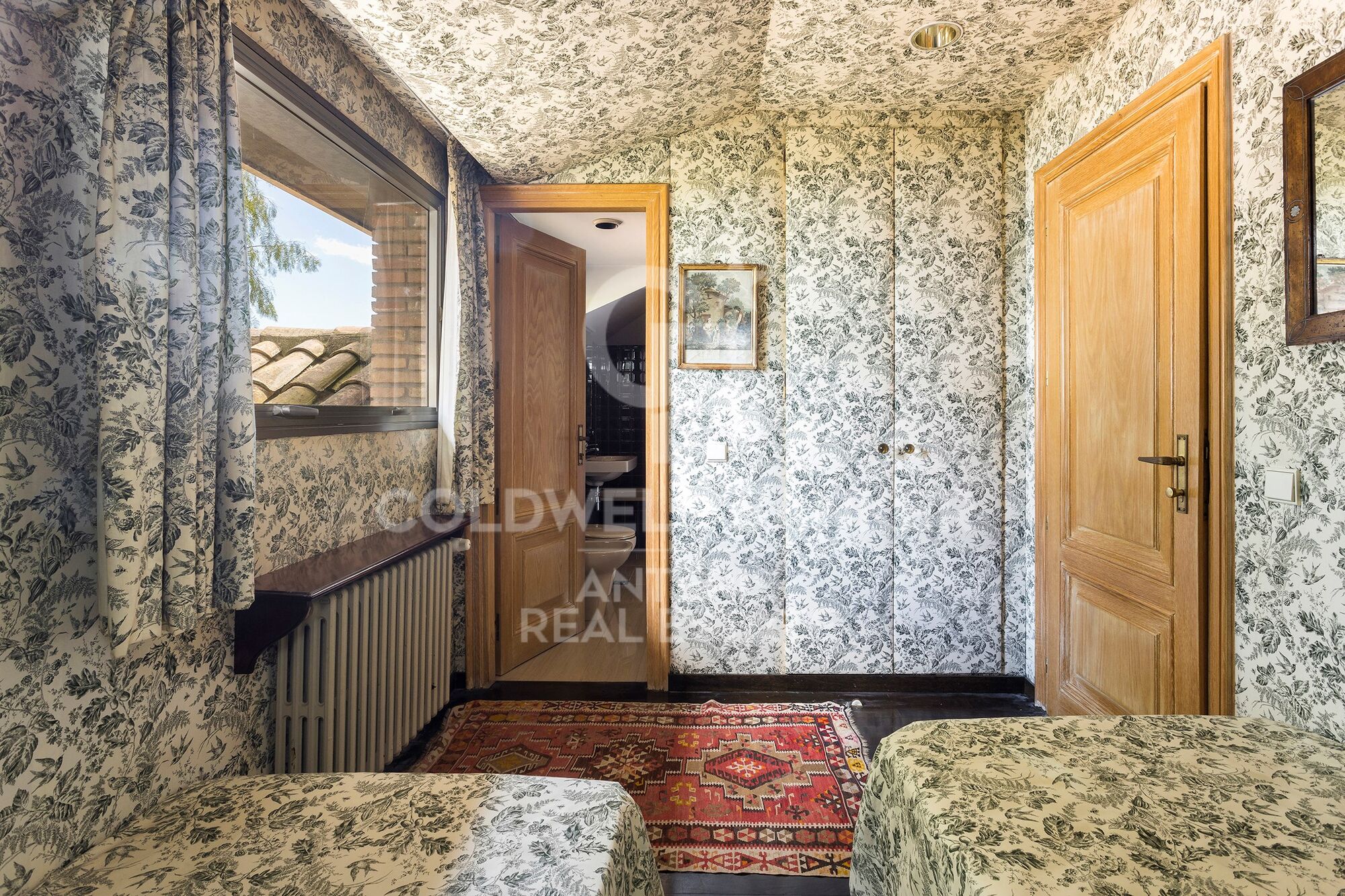 Wonderful villa with green areas in prestigious Pedralbes