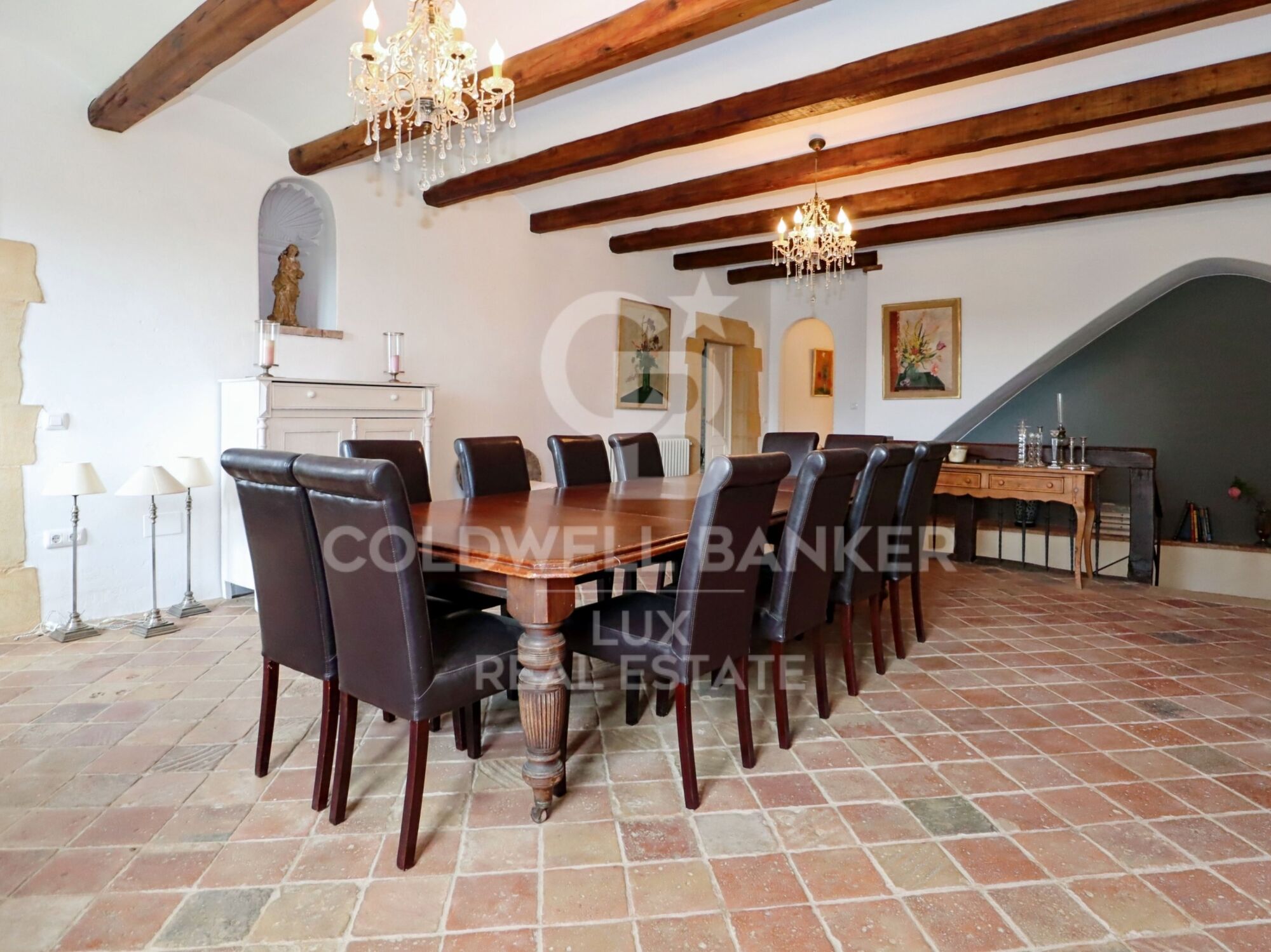 Masía de Piedra del Siglo XIX con Prestaciones de Lujo, Cataluña