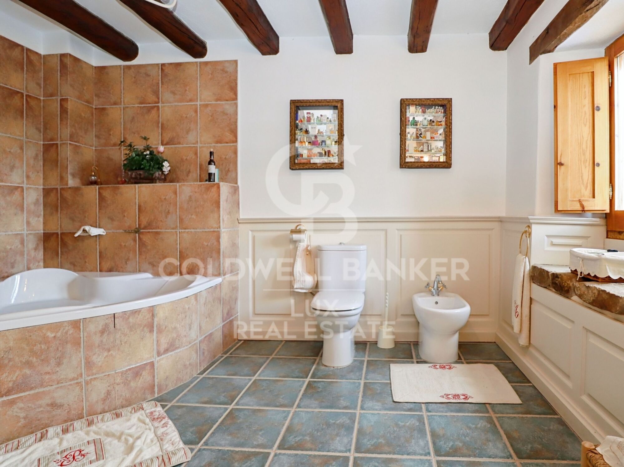 19th Century Stone Mas with Luxury Features, Catalonia