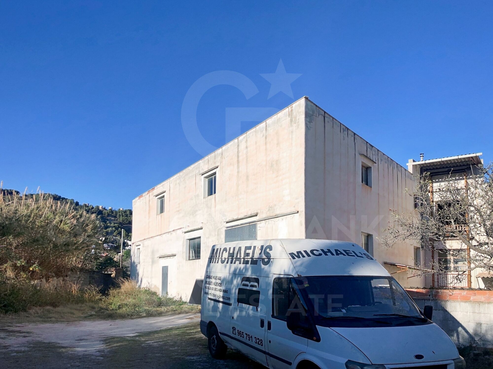 Fábrica de Muebles en el corazón de Jávea - Oportunidad única de inversión