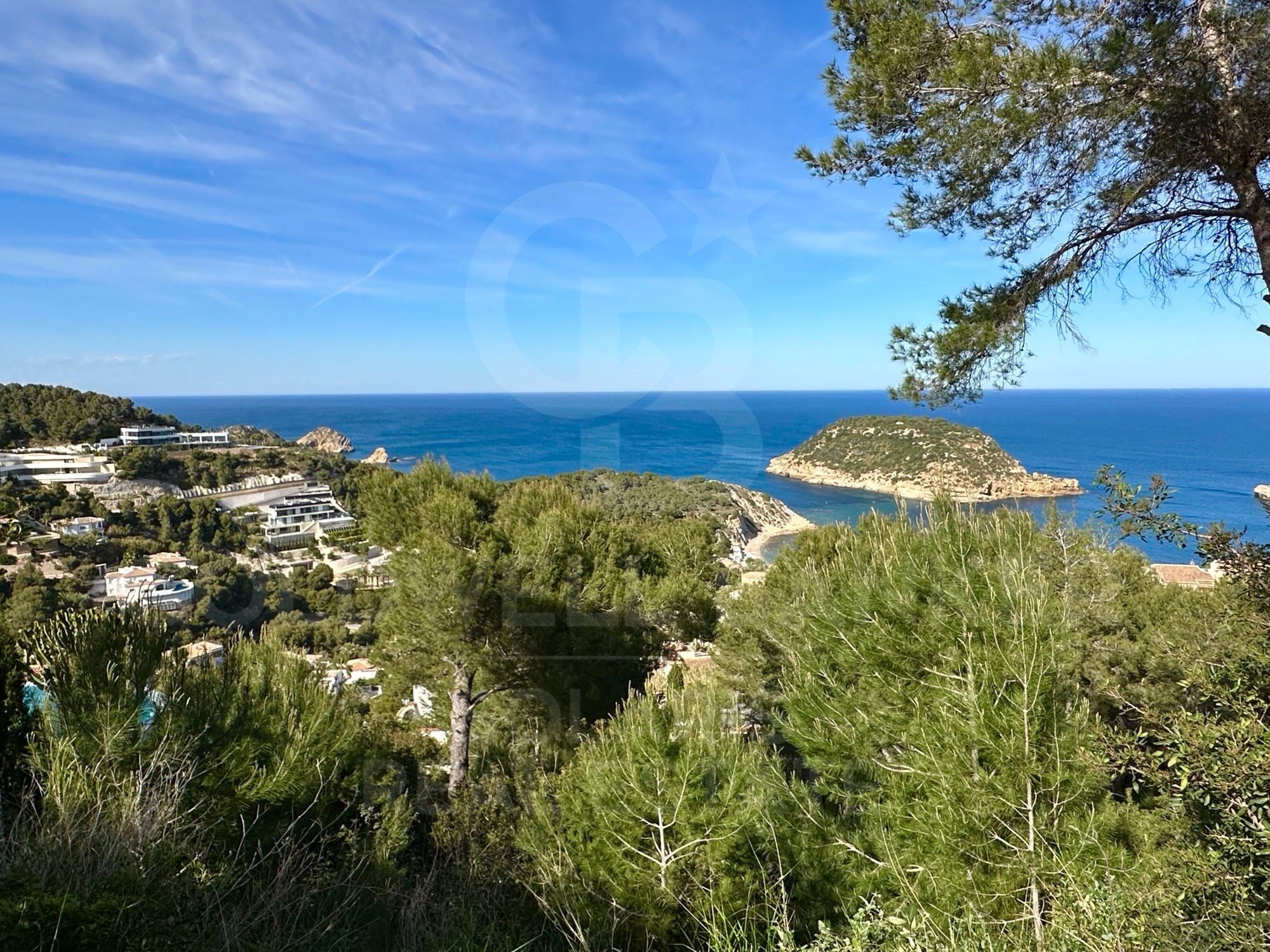 Wunderschöne Grundstücke mit Meerblick