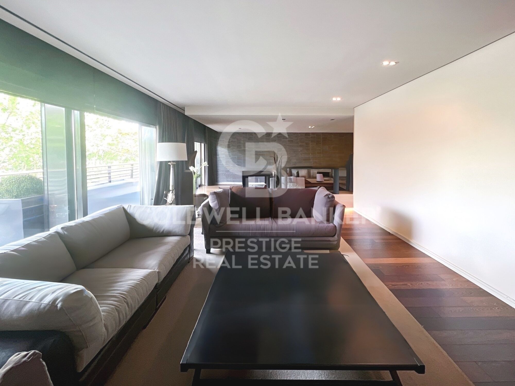 Luxury apartment in Bonanova with communal area.