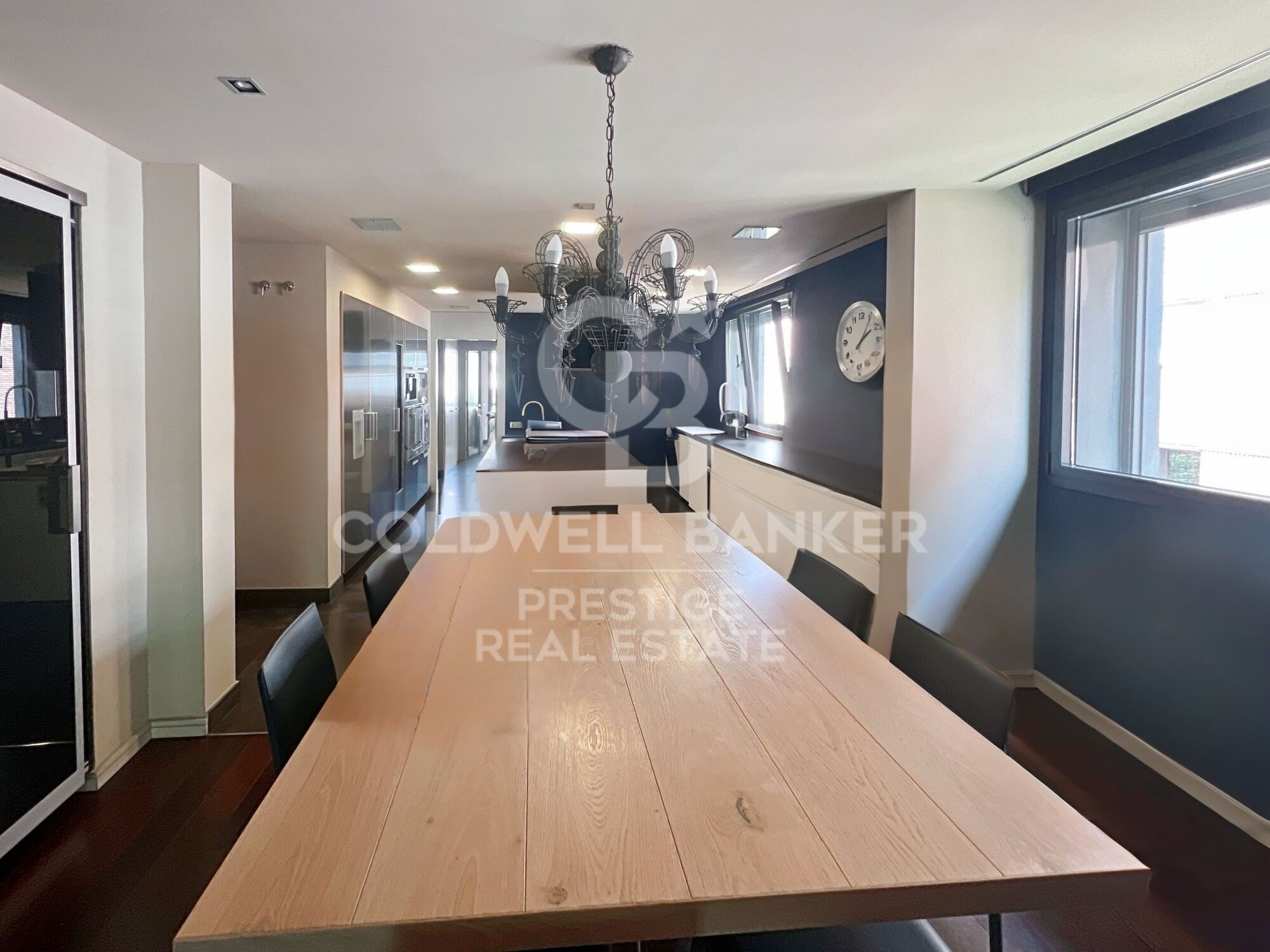 Luxury apartment in Bonanova with communal area.