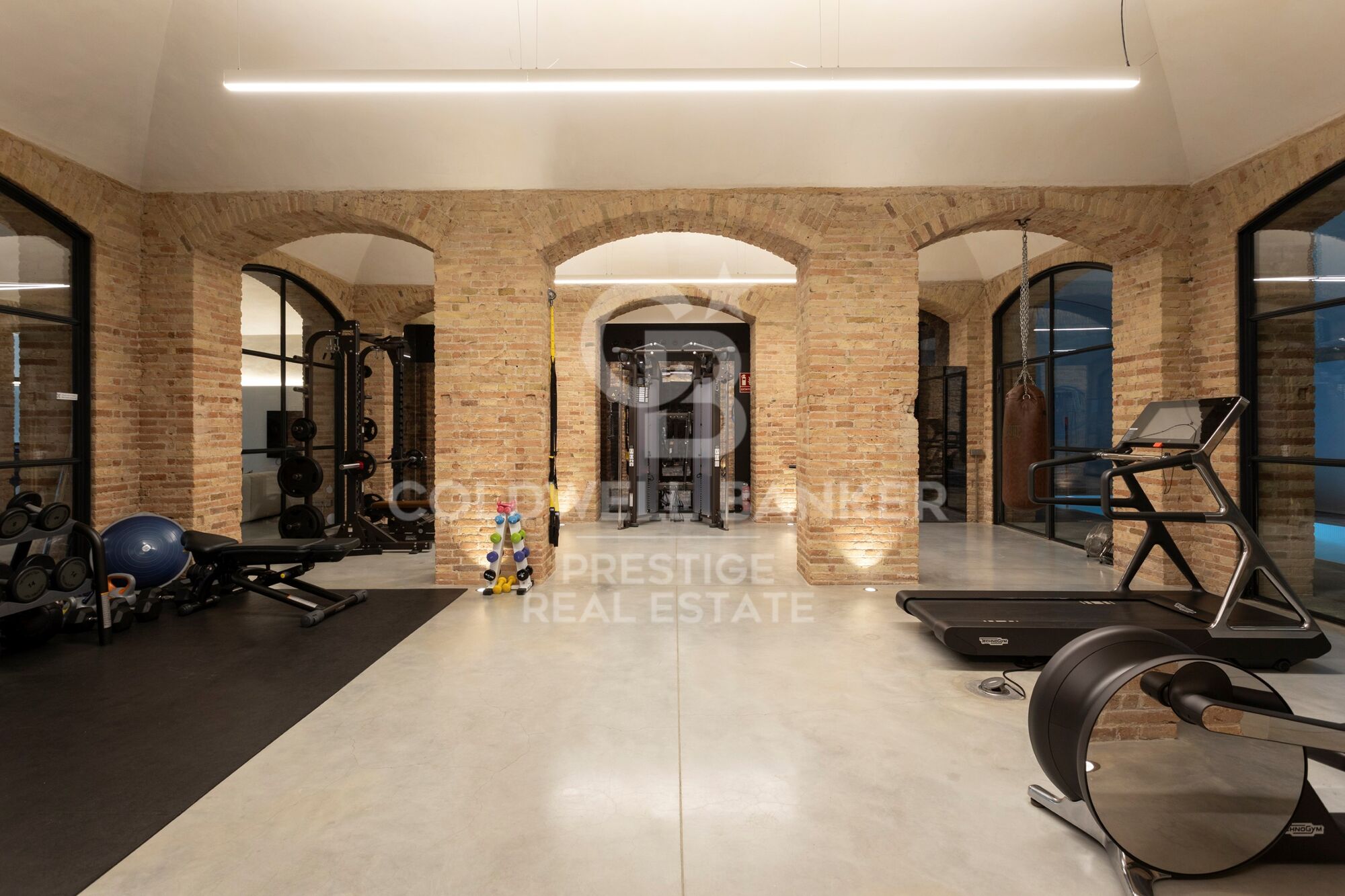 En alquiler loft de diseño con terraza privada en el edificio modernista Casa Burés