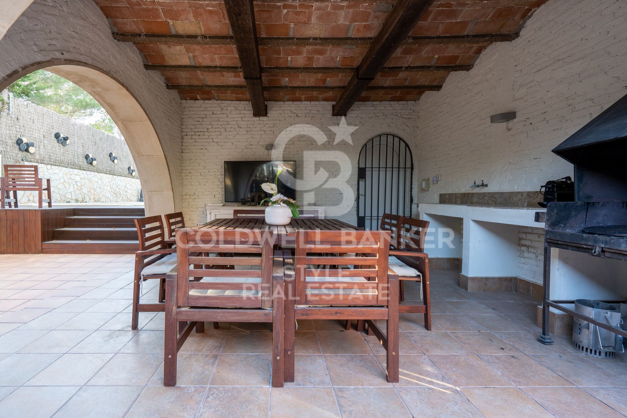 Elegance and exclusivity a step away from the center