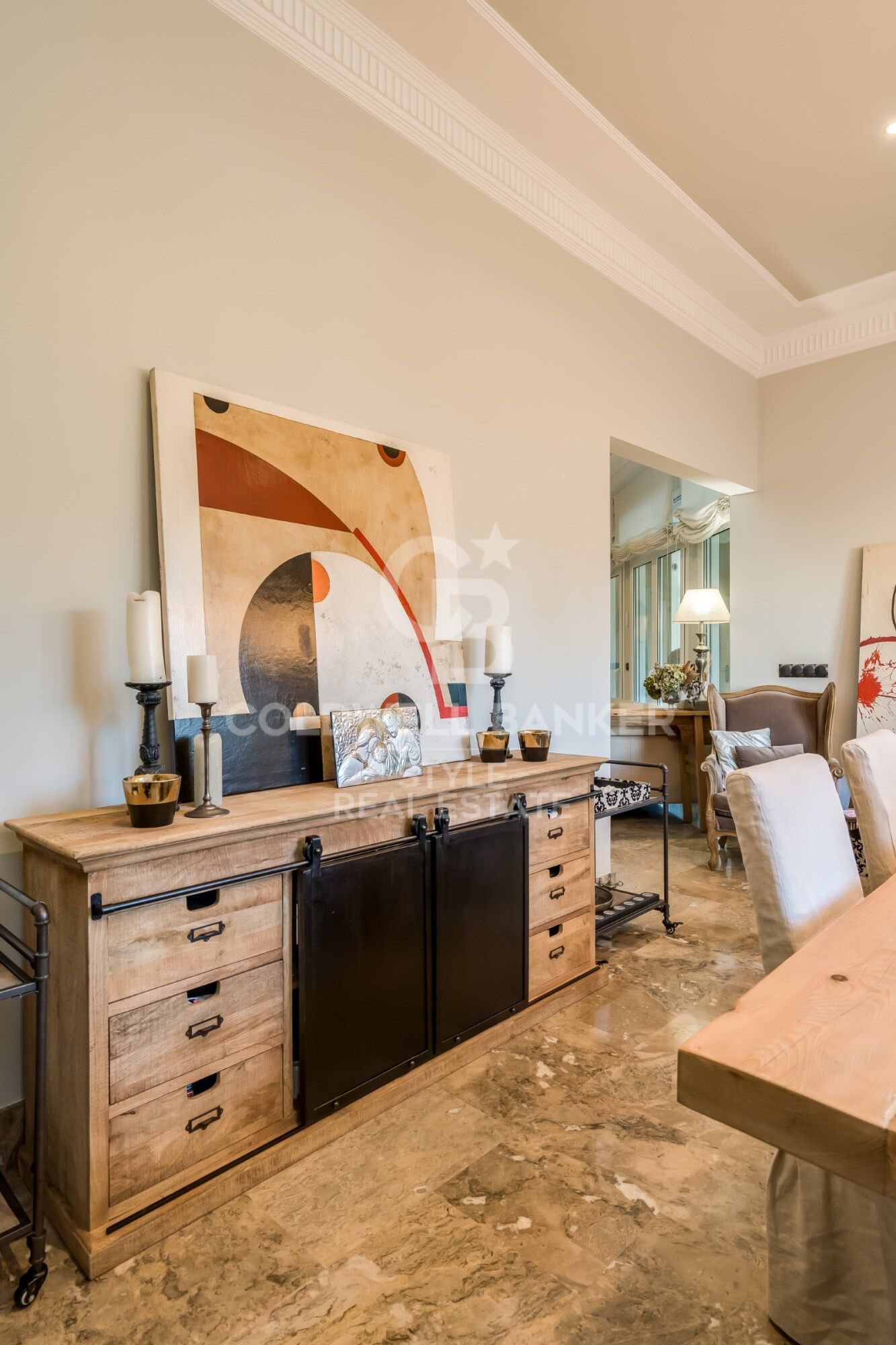 Elegance and exclusivity a step away from the center