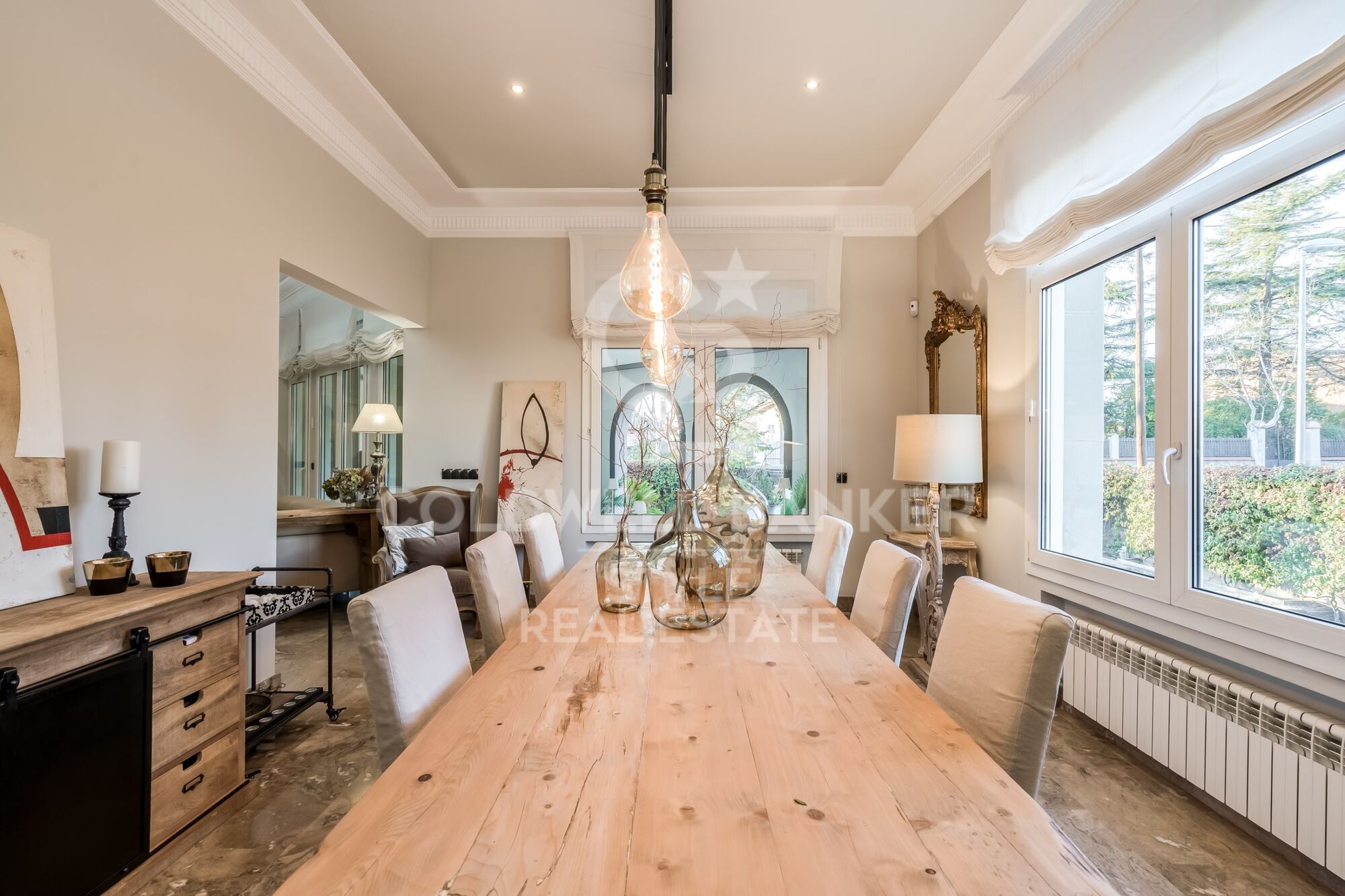 Elegance and exclusivity a step away from the center