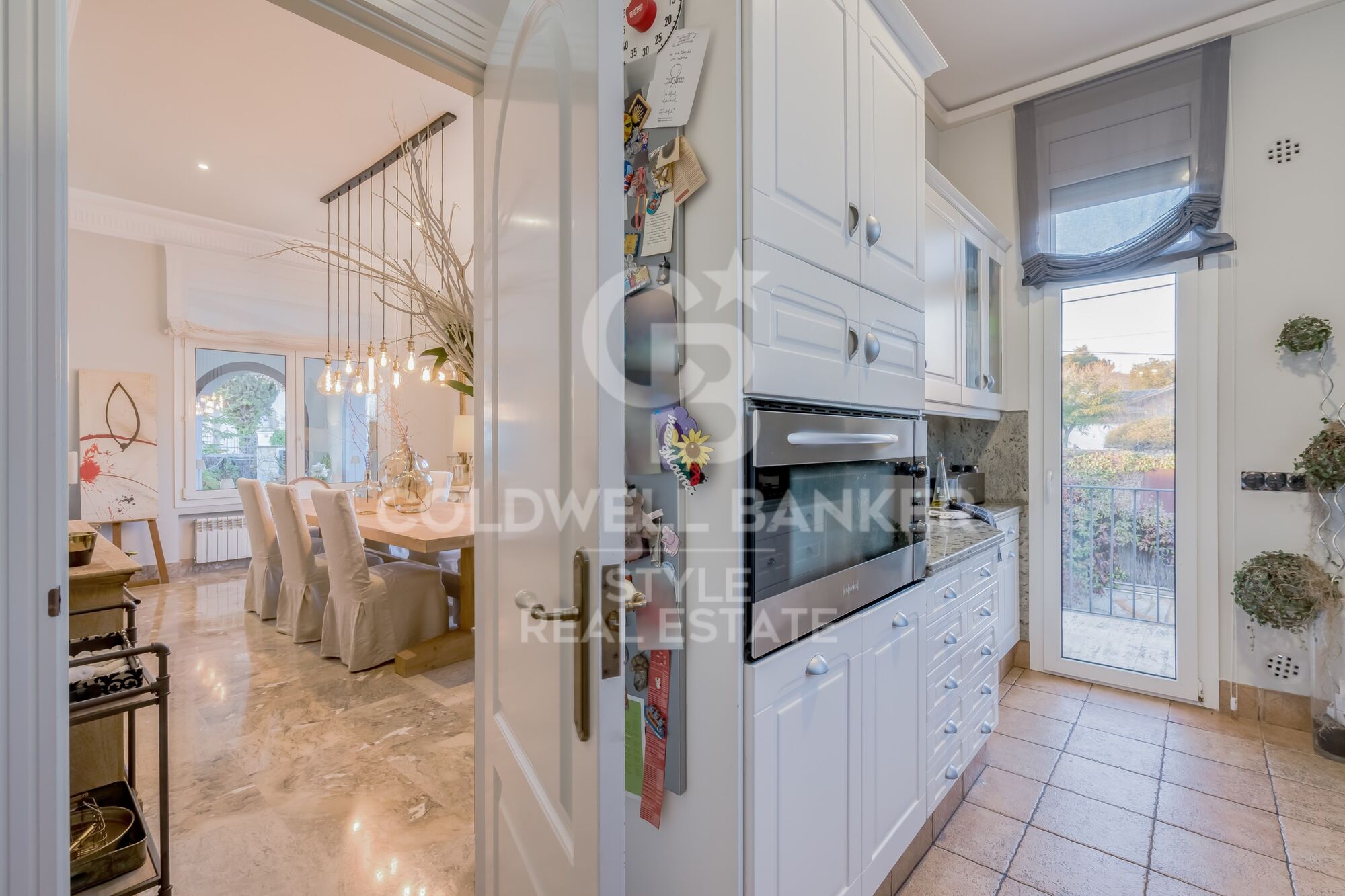 Elegance and exclusivity a step away from the center