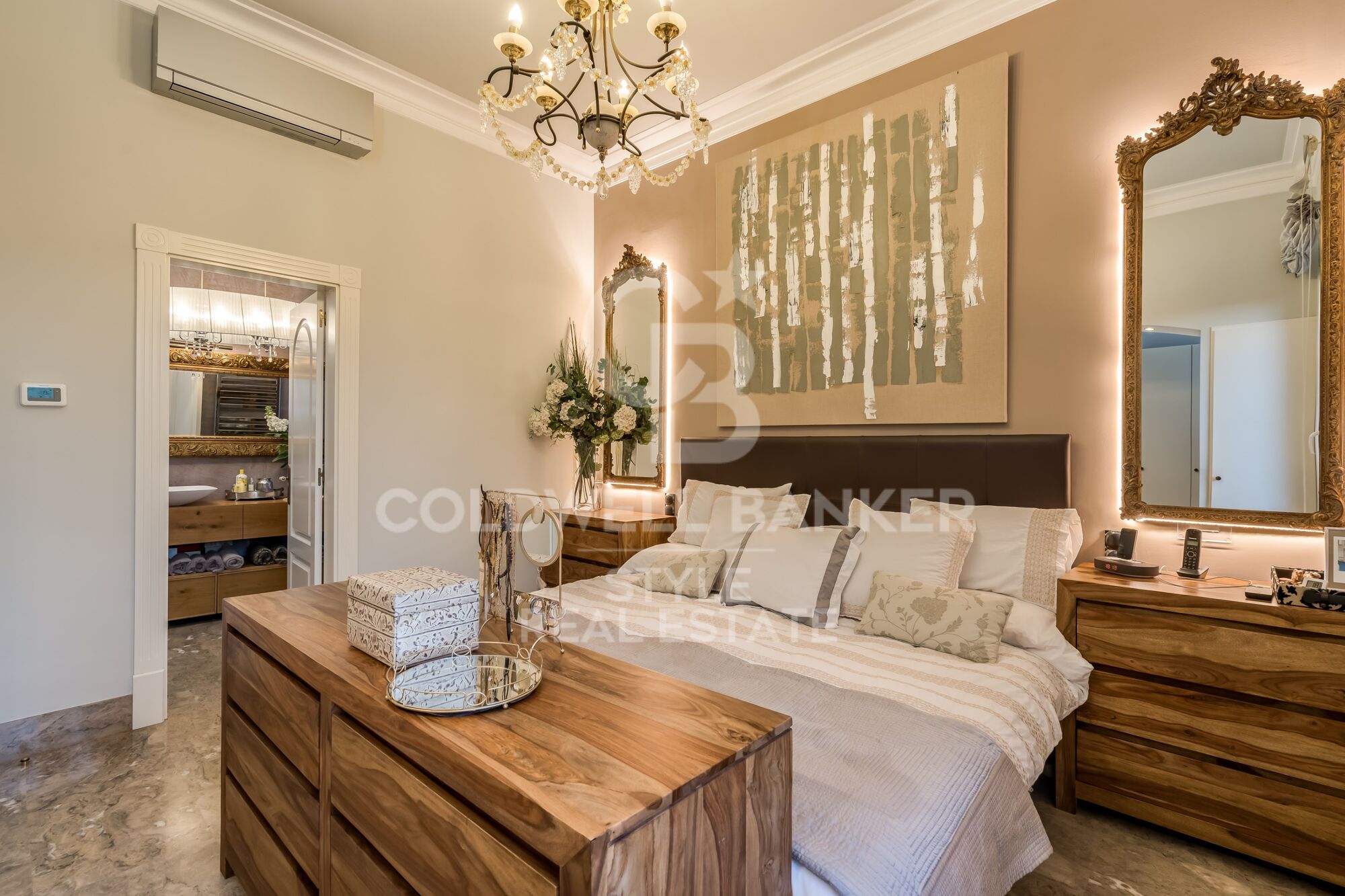 Elegance and exclusivity a step away from the center