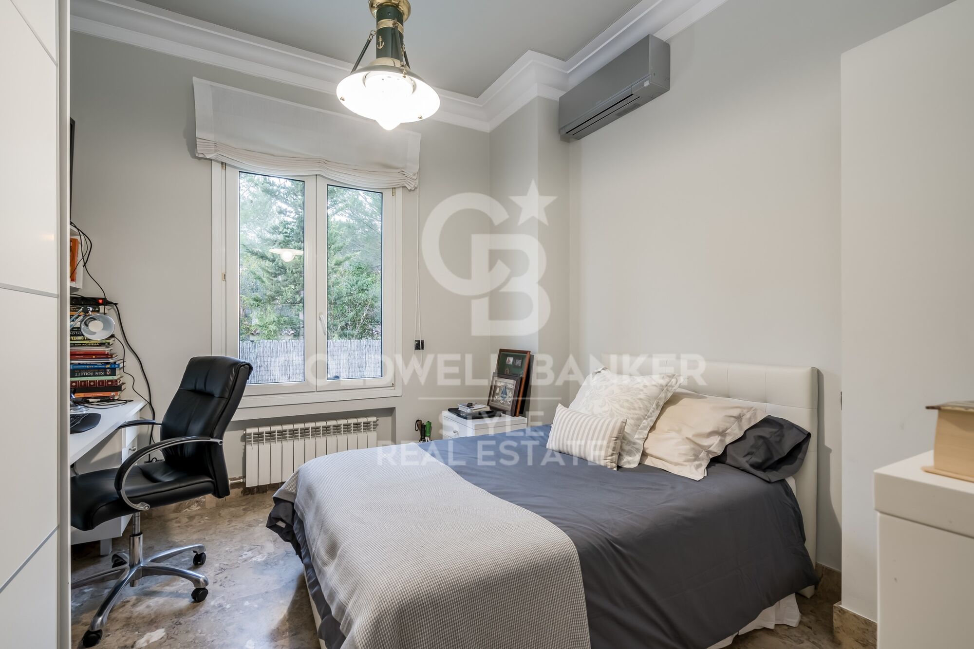 Elegance and exclusivity a step away from the center