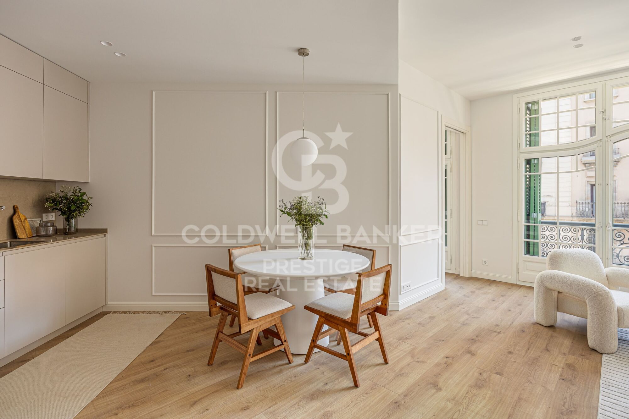 Magnificent renovated flat for sale in the Gothic Quarter