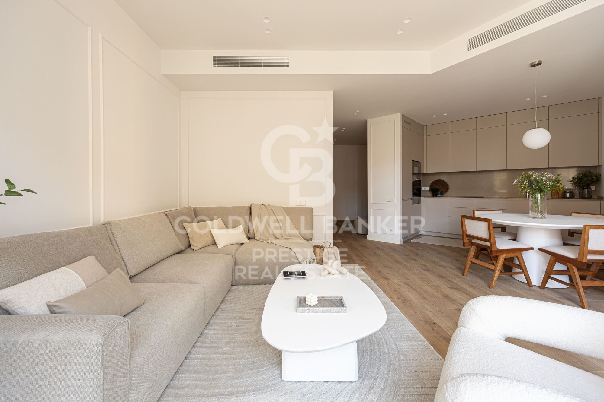Magnificent renovated flat for sale in the Gothic Quarter