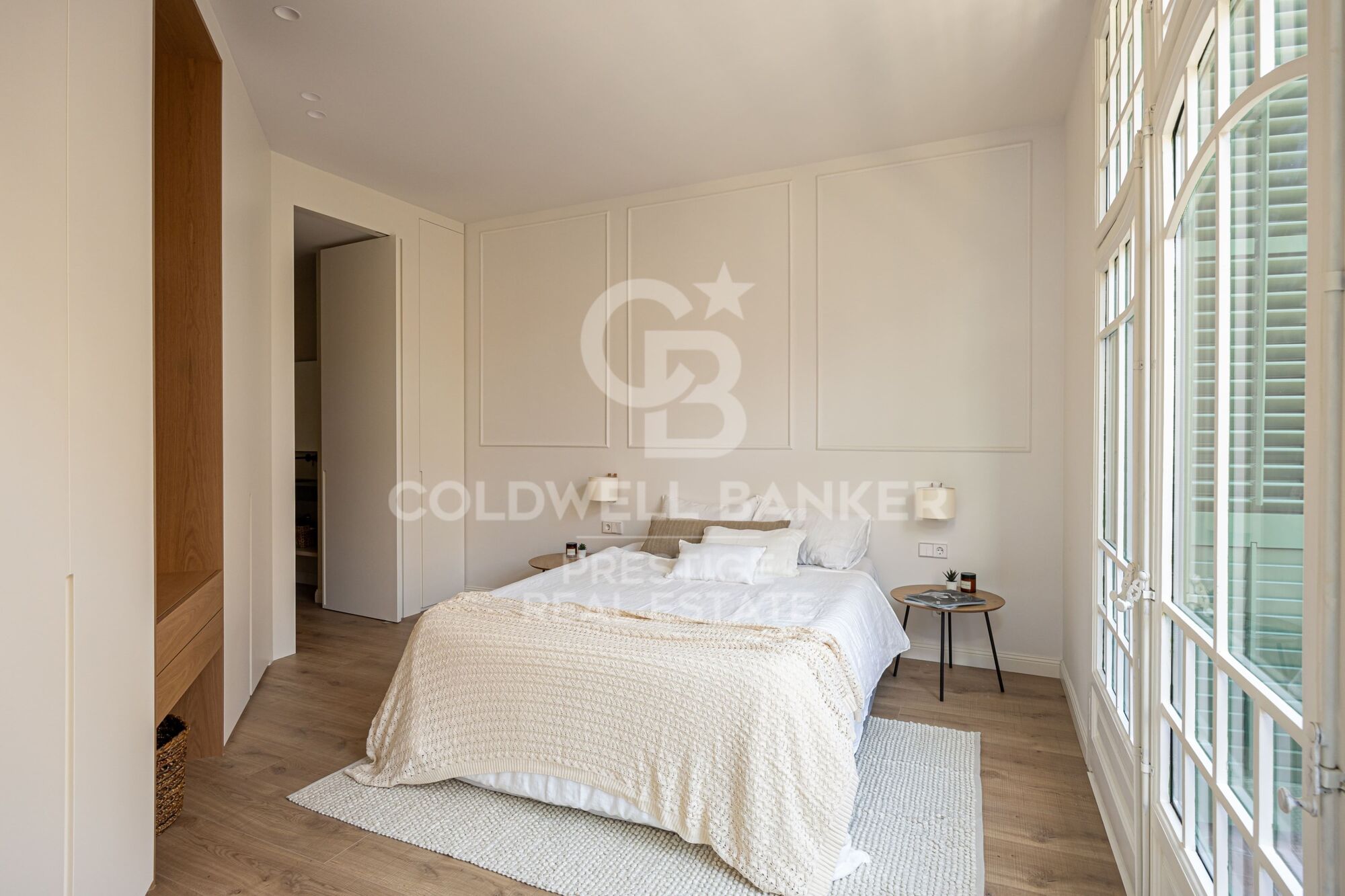 Magnificent renovated flat for sale in the Gothic Quarter