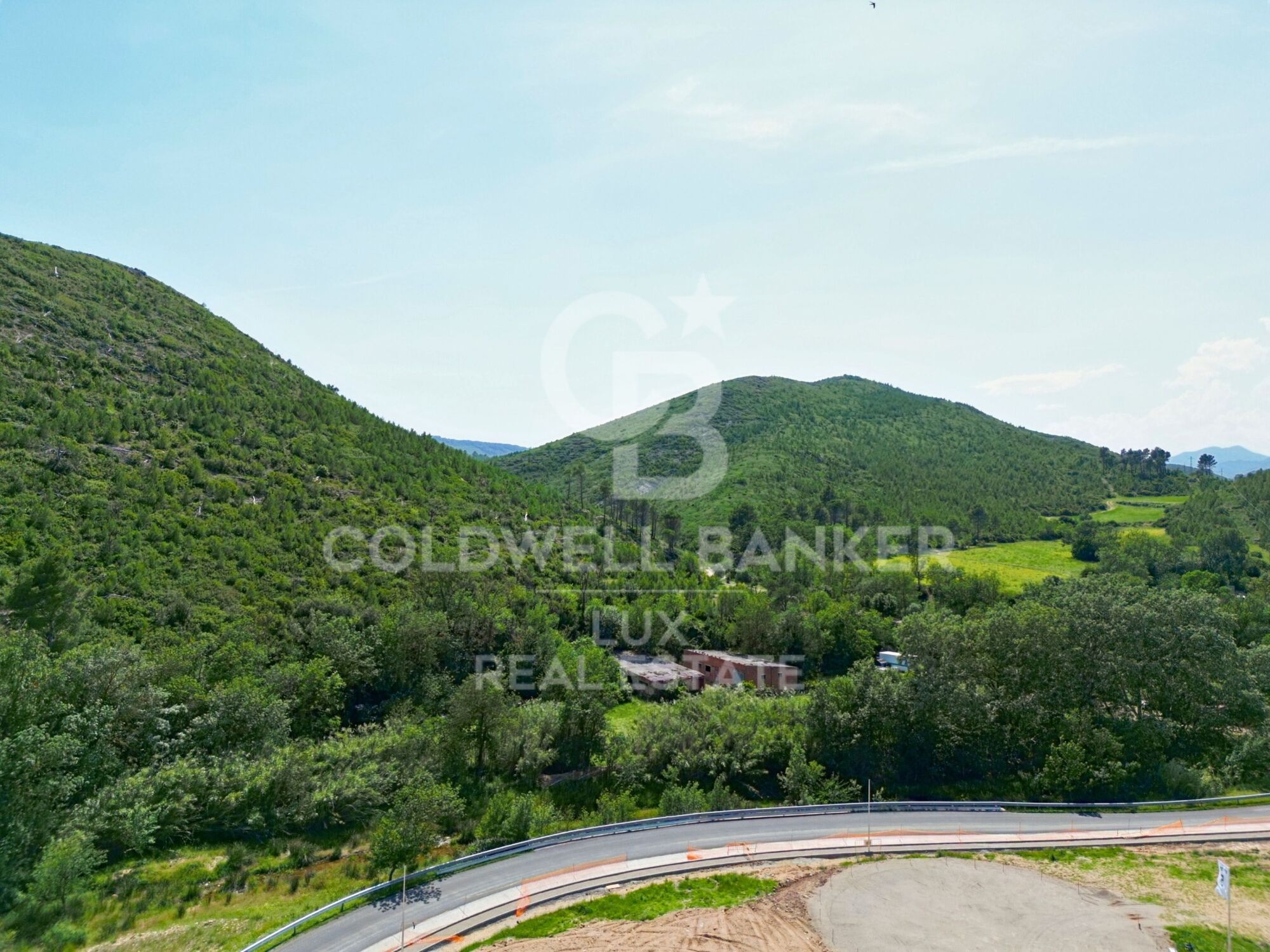 5 plots for the construction of 5 to 10 houses in Biure