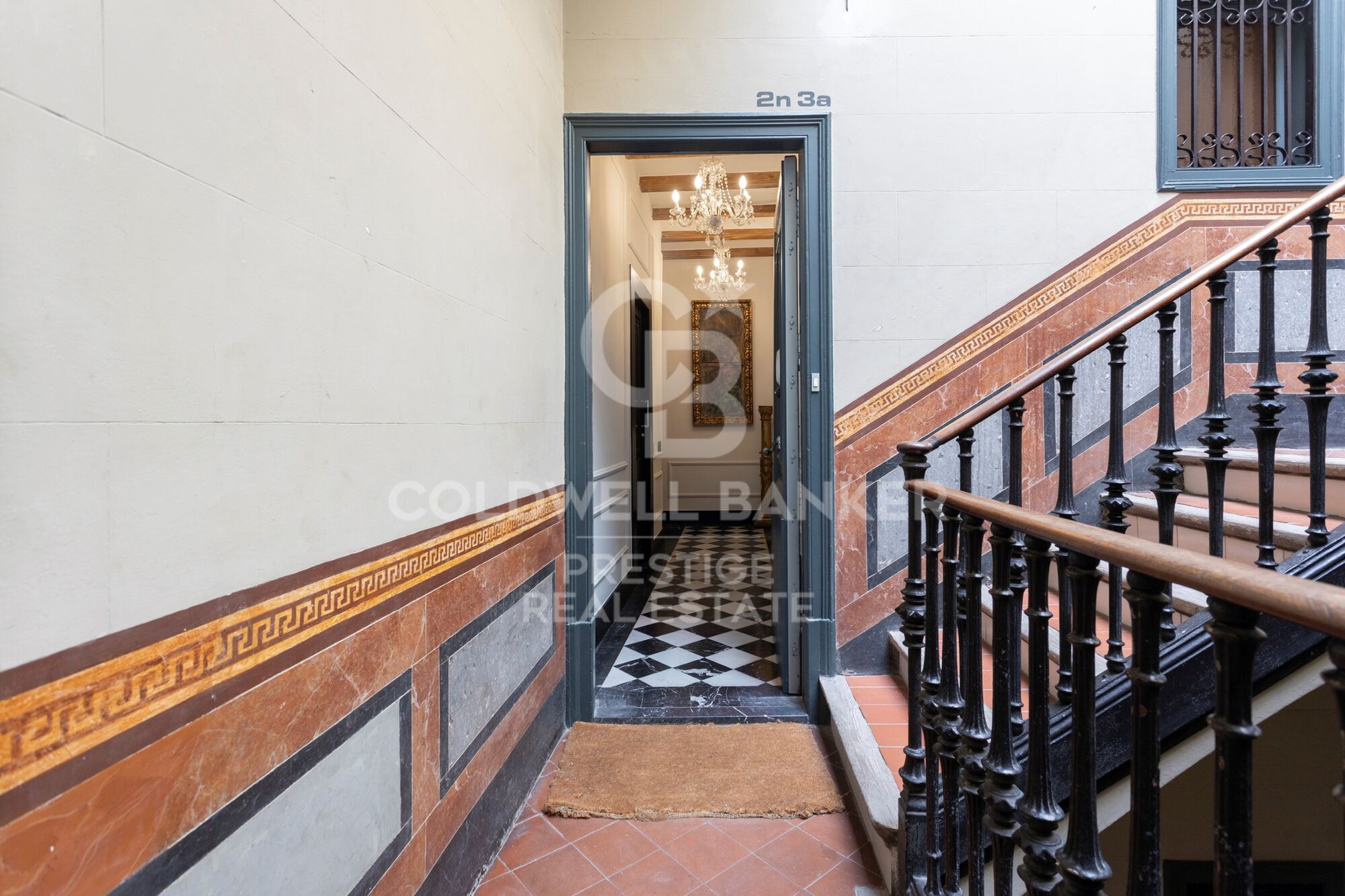 For sale newly refurbished flat in the Born area