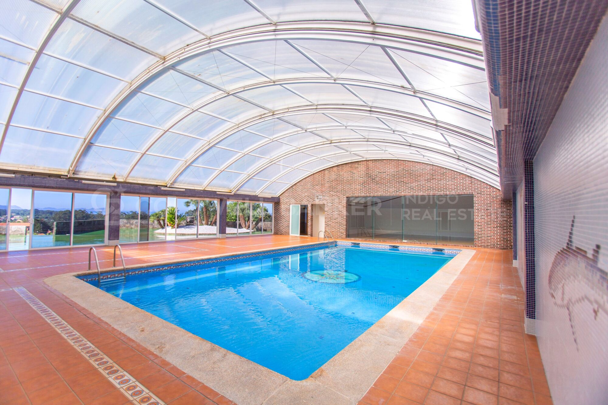 Luxusvilla in Sanxenxo, Spanien mit privatem Weinberg