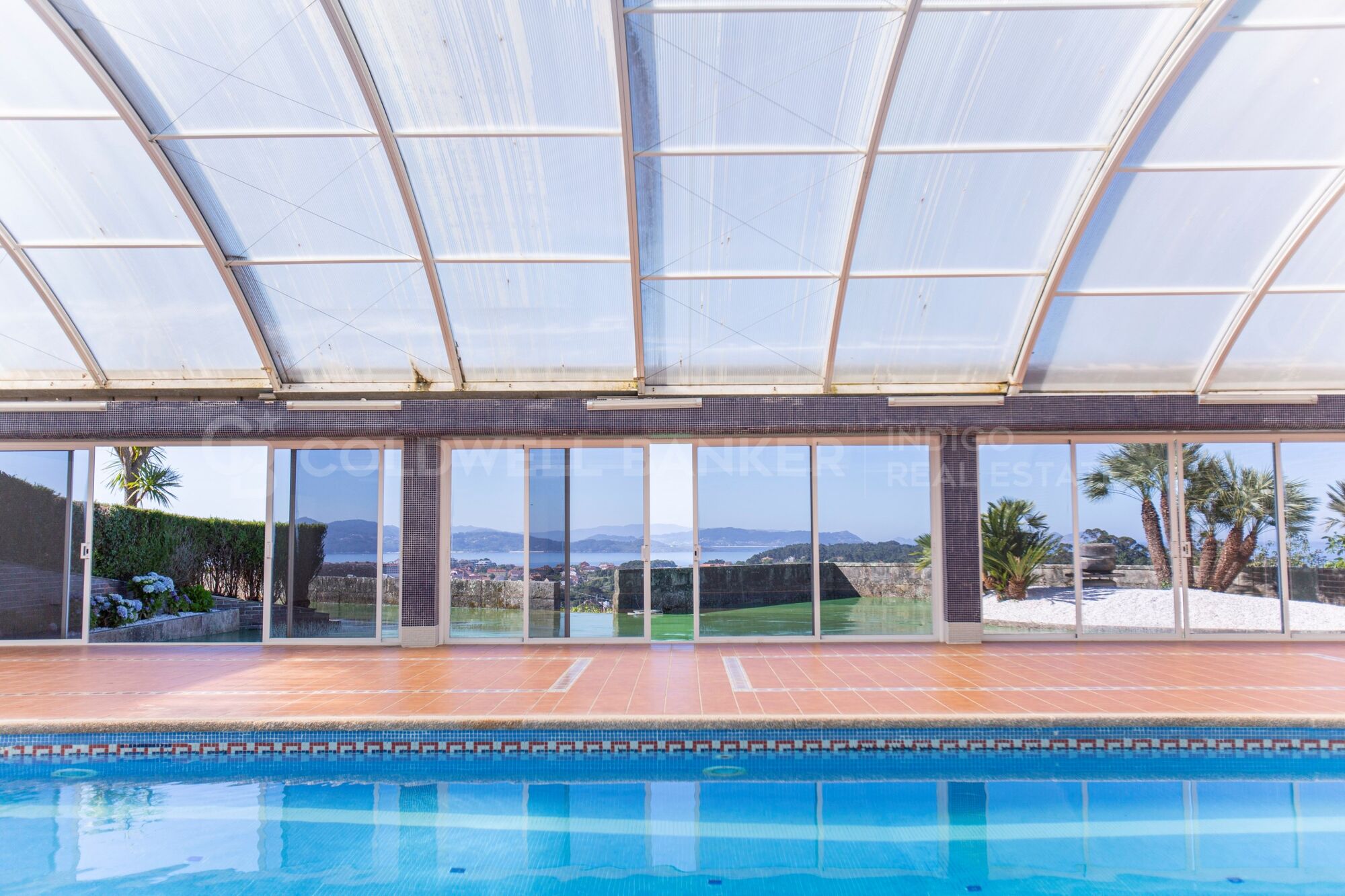 Luxusvilla in Sanxenxo, Spanien mit privatem Weinberg
