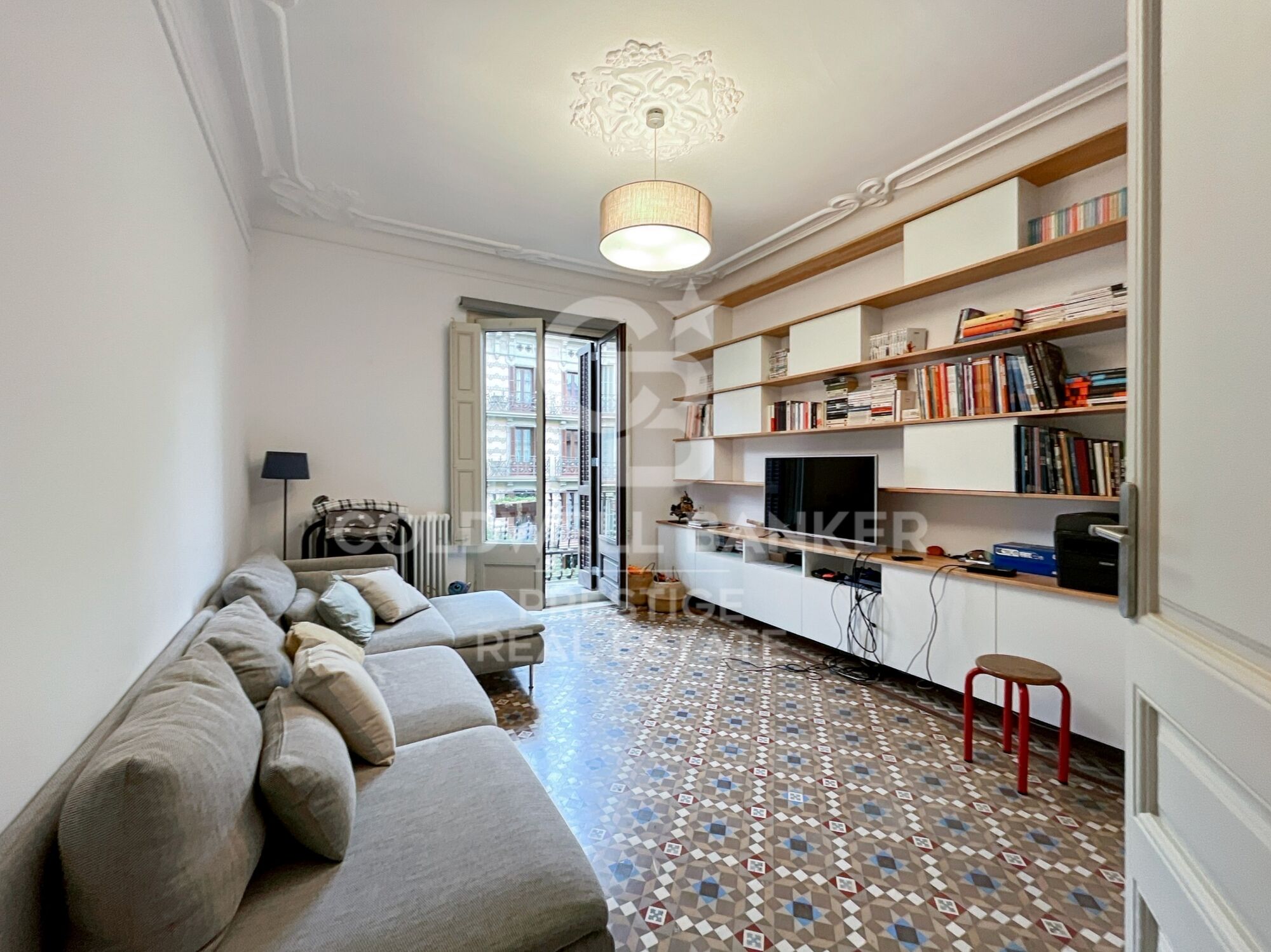 Designer apartment in a Modernist building in the Quadrat d'Or