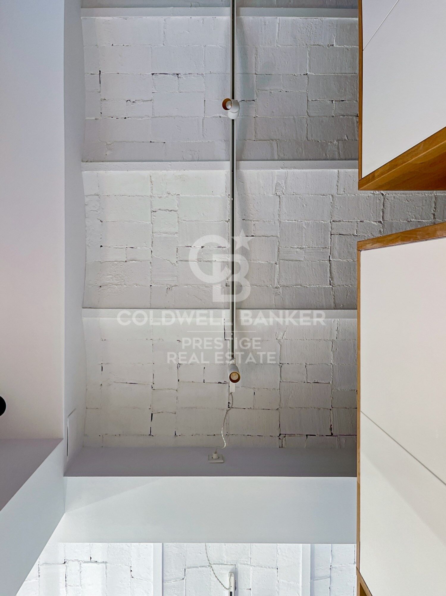 Designer apartment in a Modernist building in the Quadrat d'Or