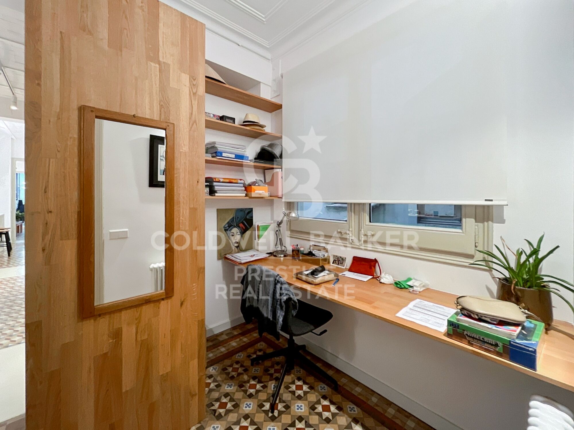 Designer apartment in a Modernist building in the Quadrat d'Or