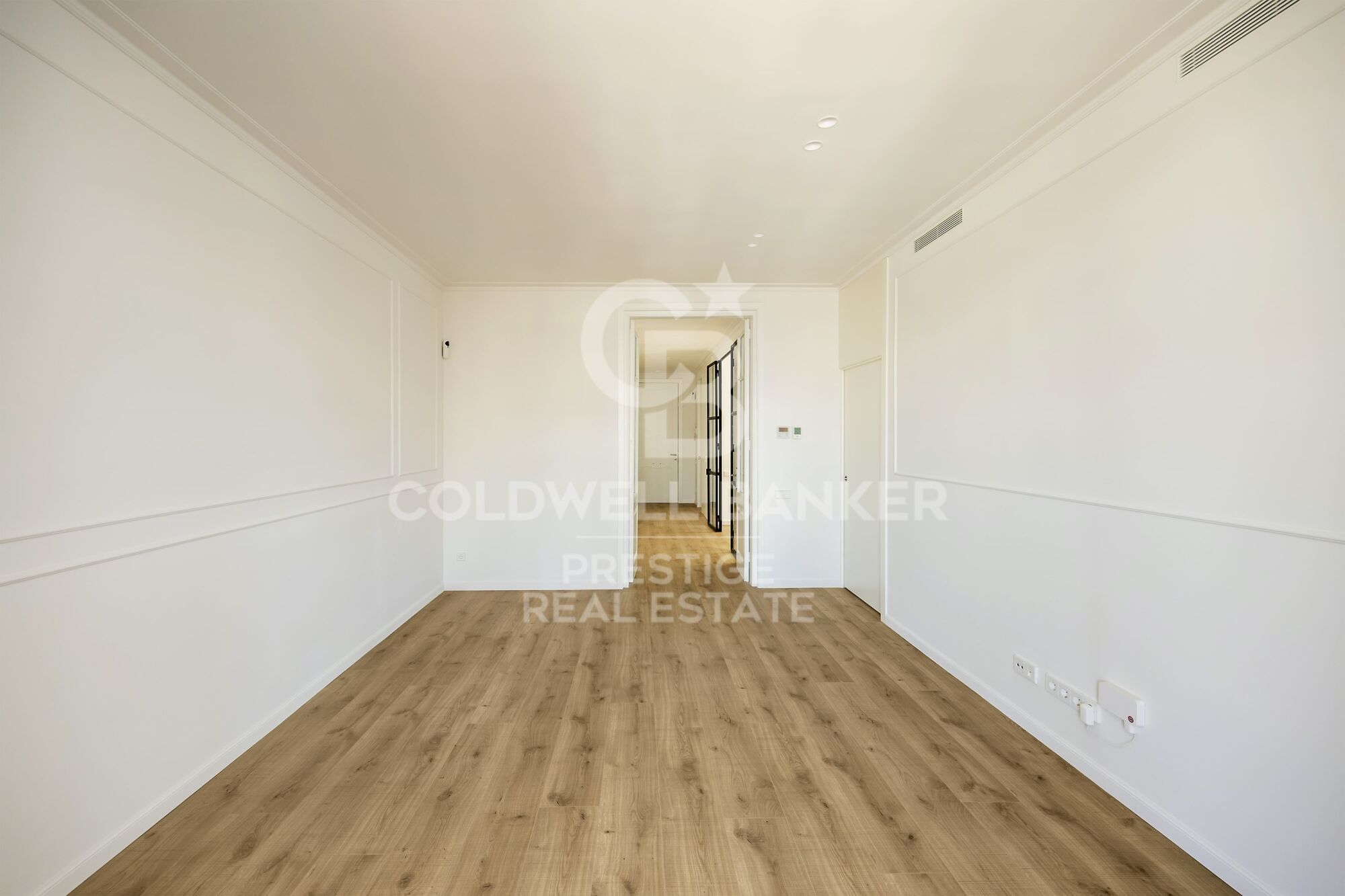 Refurbished flat for sale in Eixample