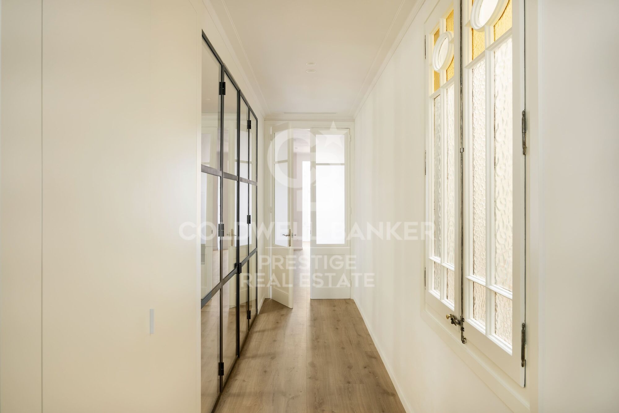 Refurbished flat for sale in Eixample