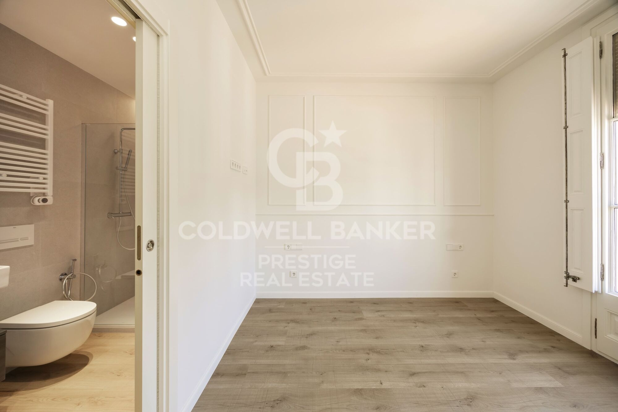 Refurbished flat for sale in Eixample
