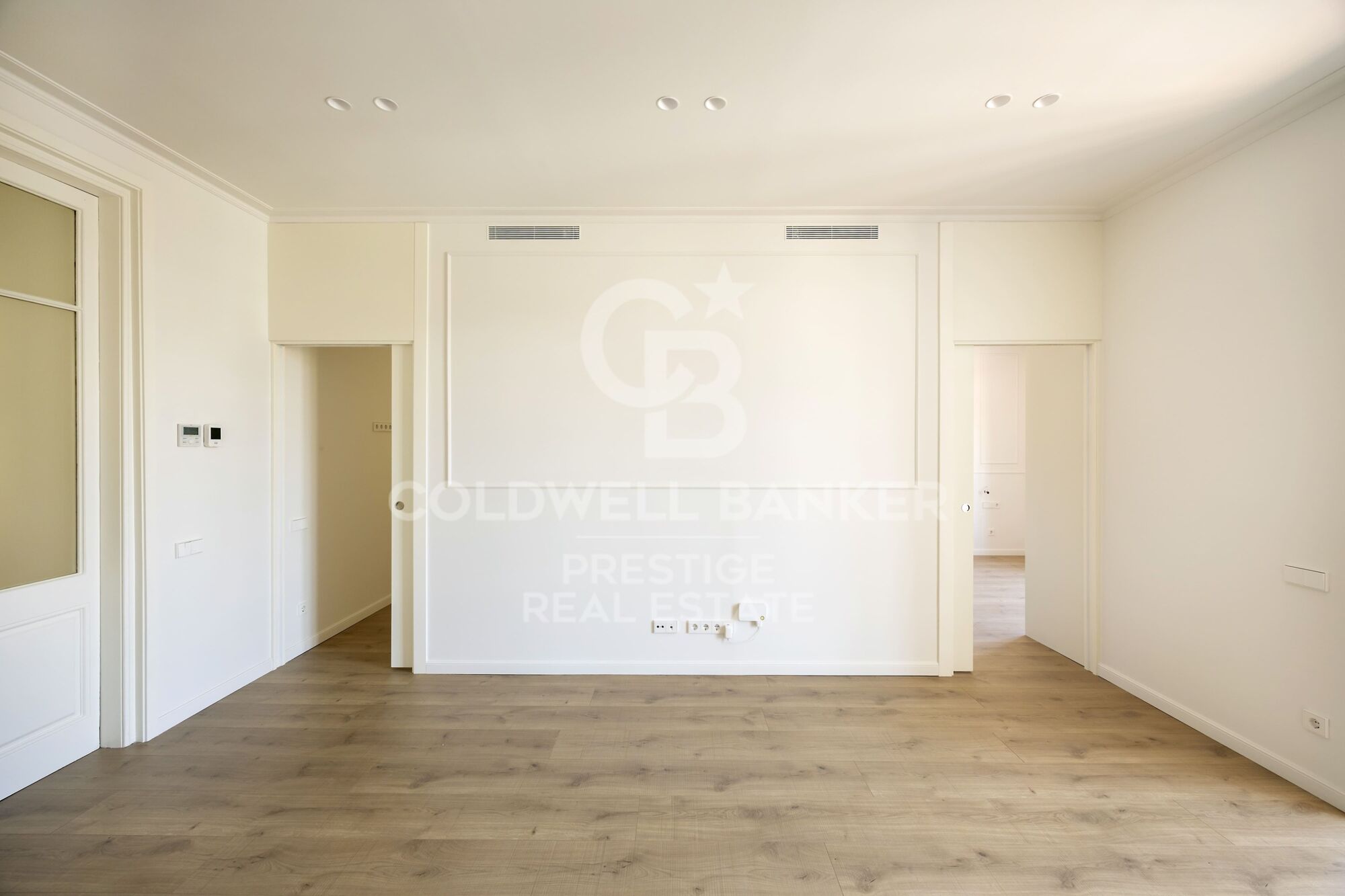 Refurbished flat for sale in Eixample