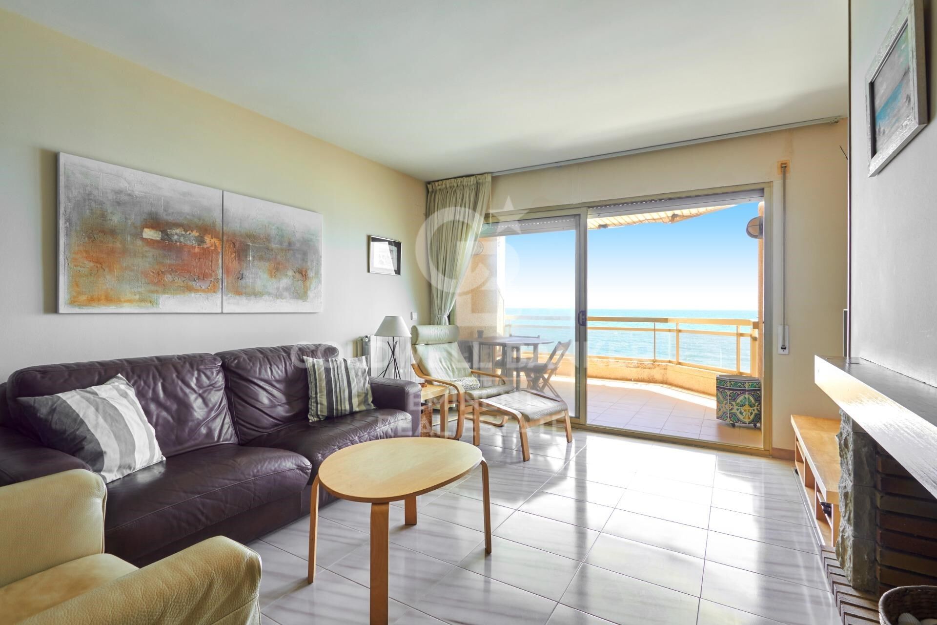 Beachfront Apartment - Calafell Beach