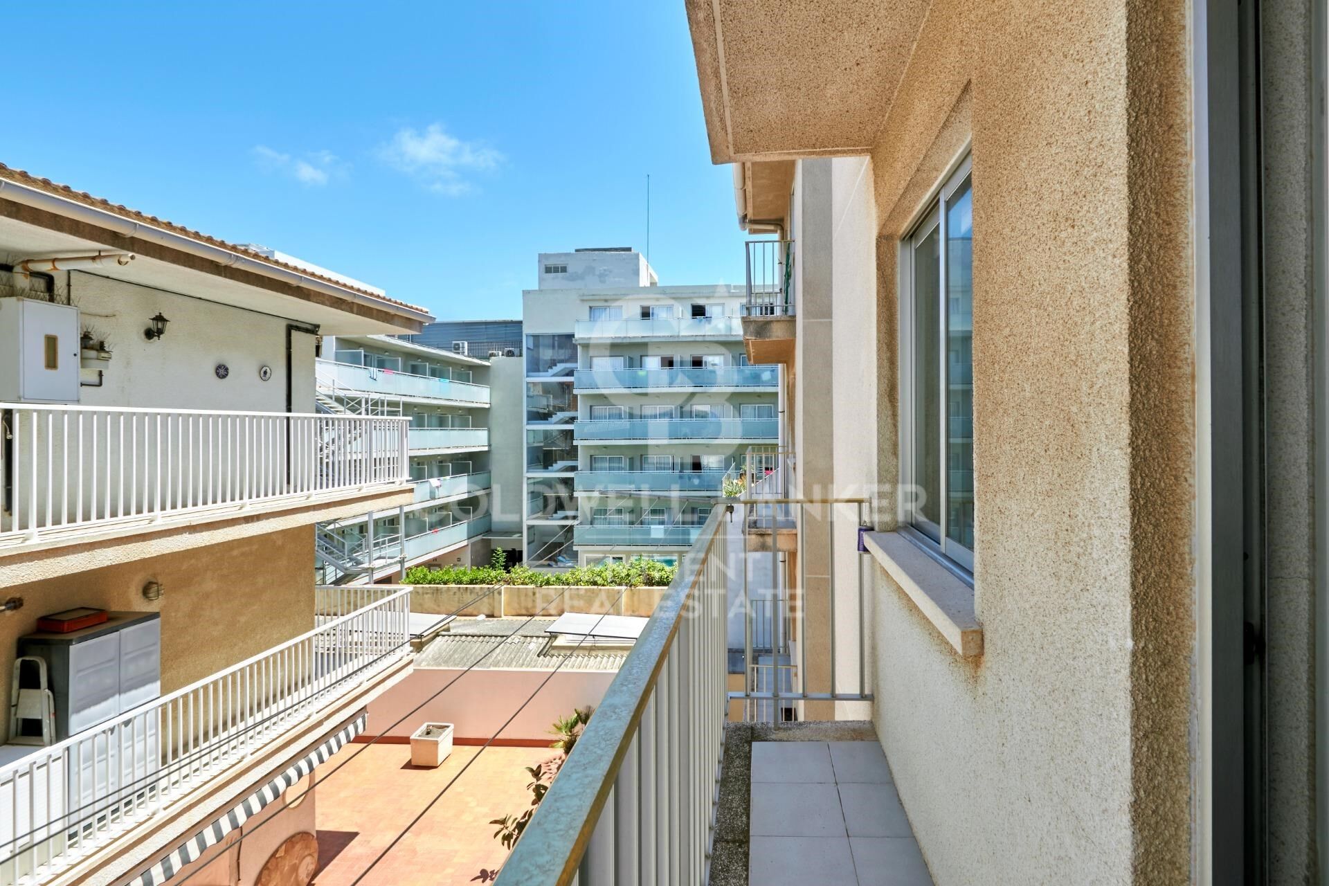 Beachfront Apartment - Calafell Beach