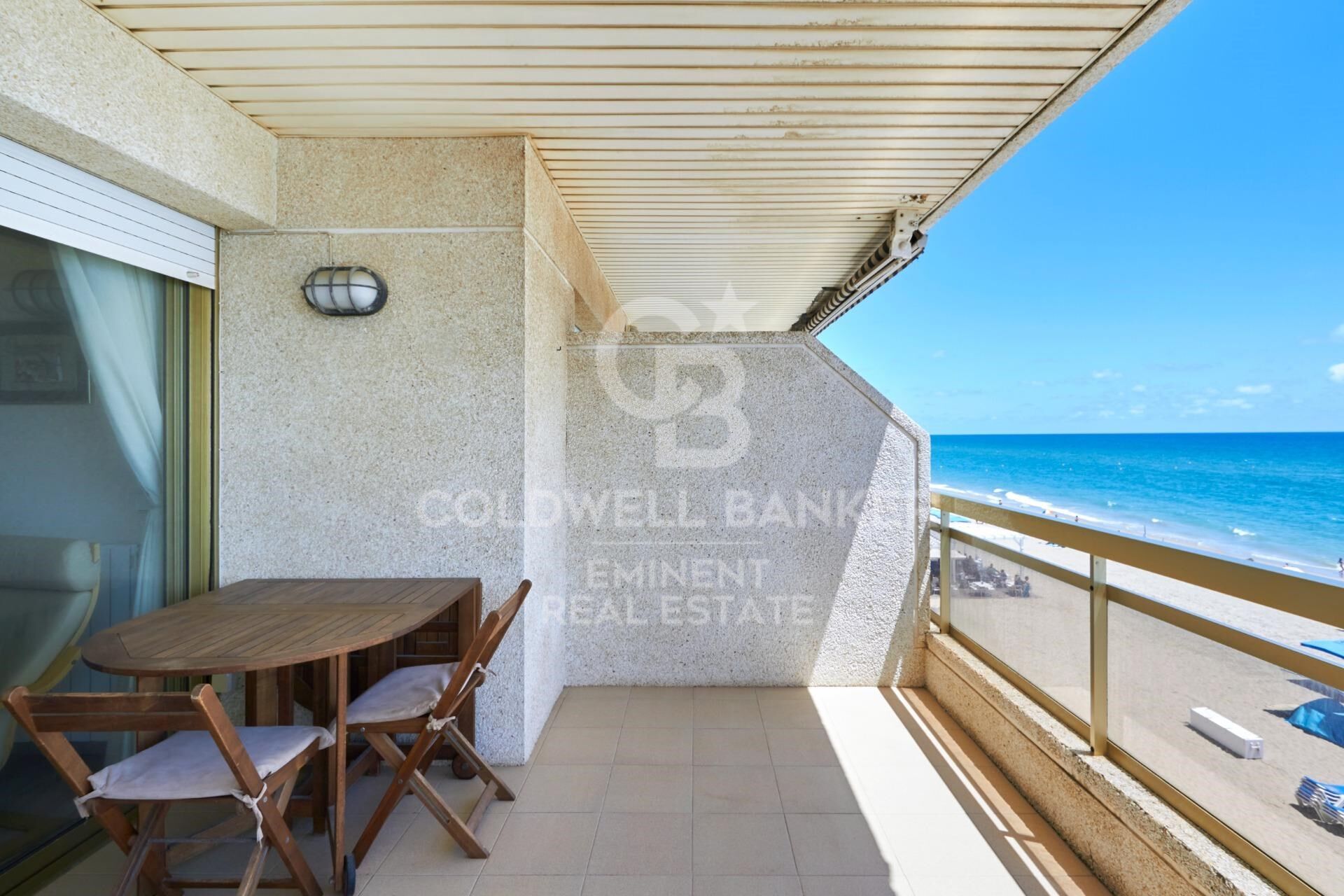 Beachfront Apartment - Calafell Beach