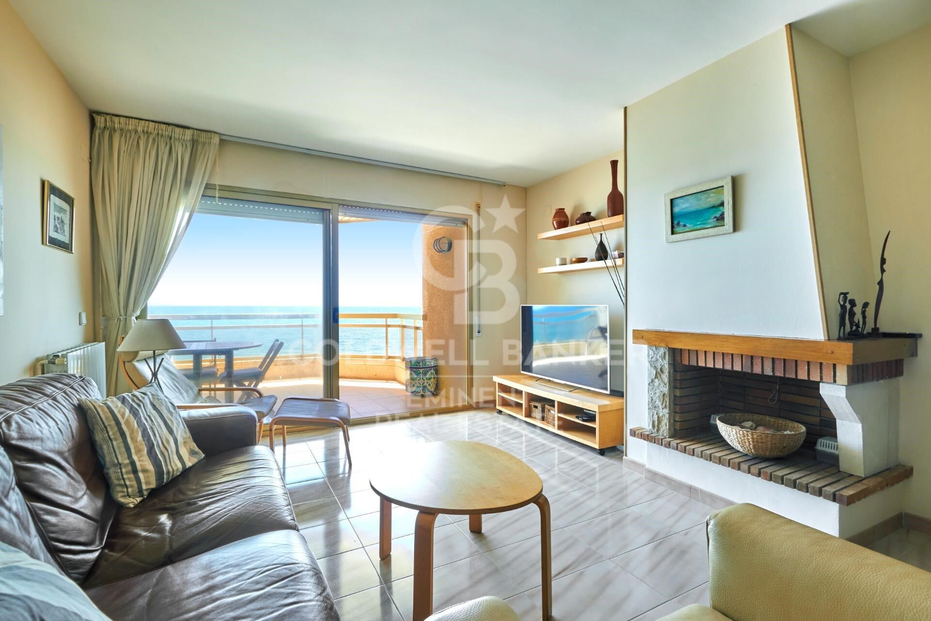 Beachfront Apartment - Calafell Beach