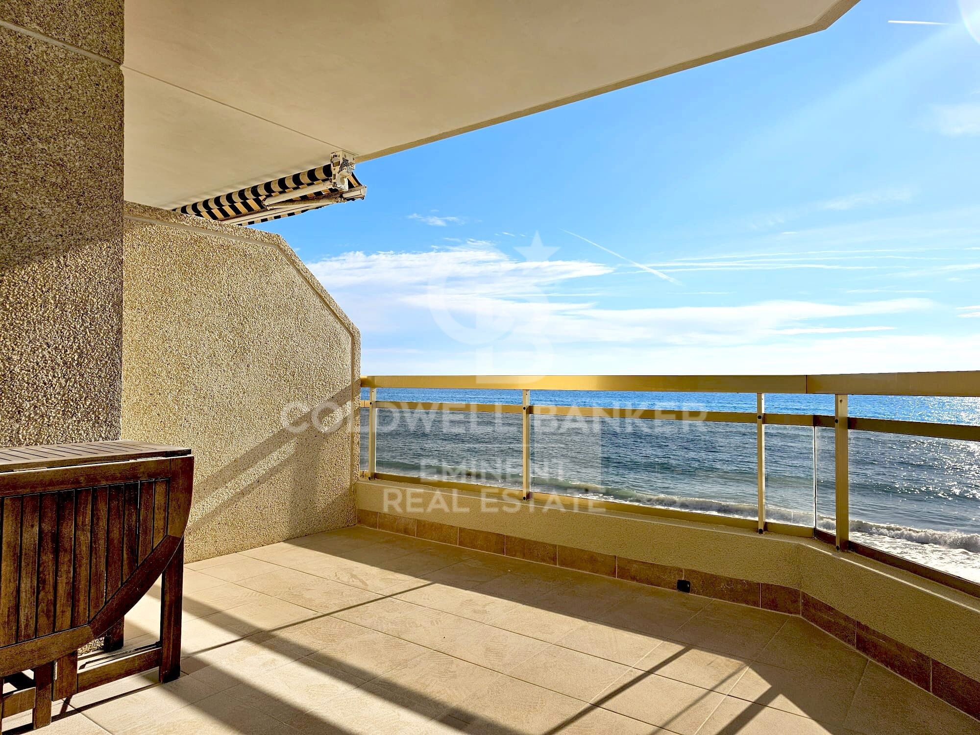 Beachfront Apartment - Calafell Beach