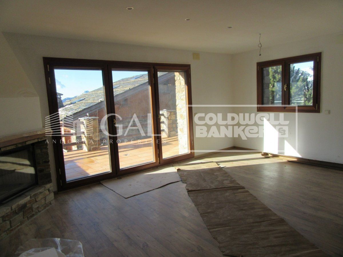 Villa 4 Bedrooms Sale Canillo