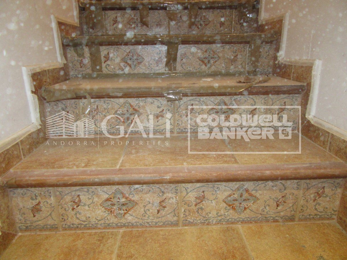 Town House 4 Bedrooms Sale Canillo